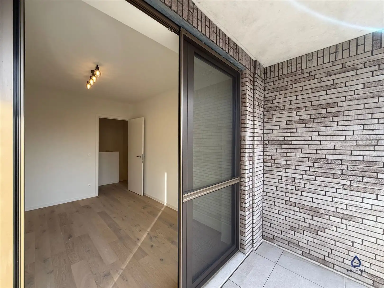 Nieuw duplexappartement met dubbel terras en garage foto 25