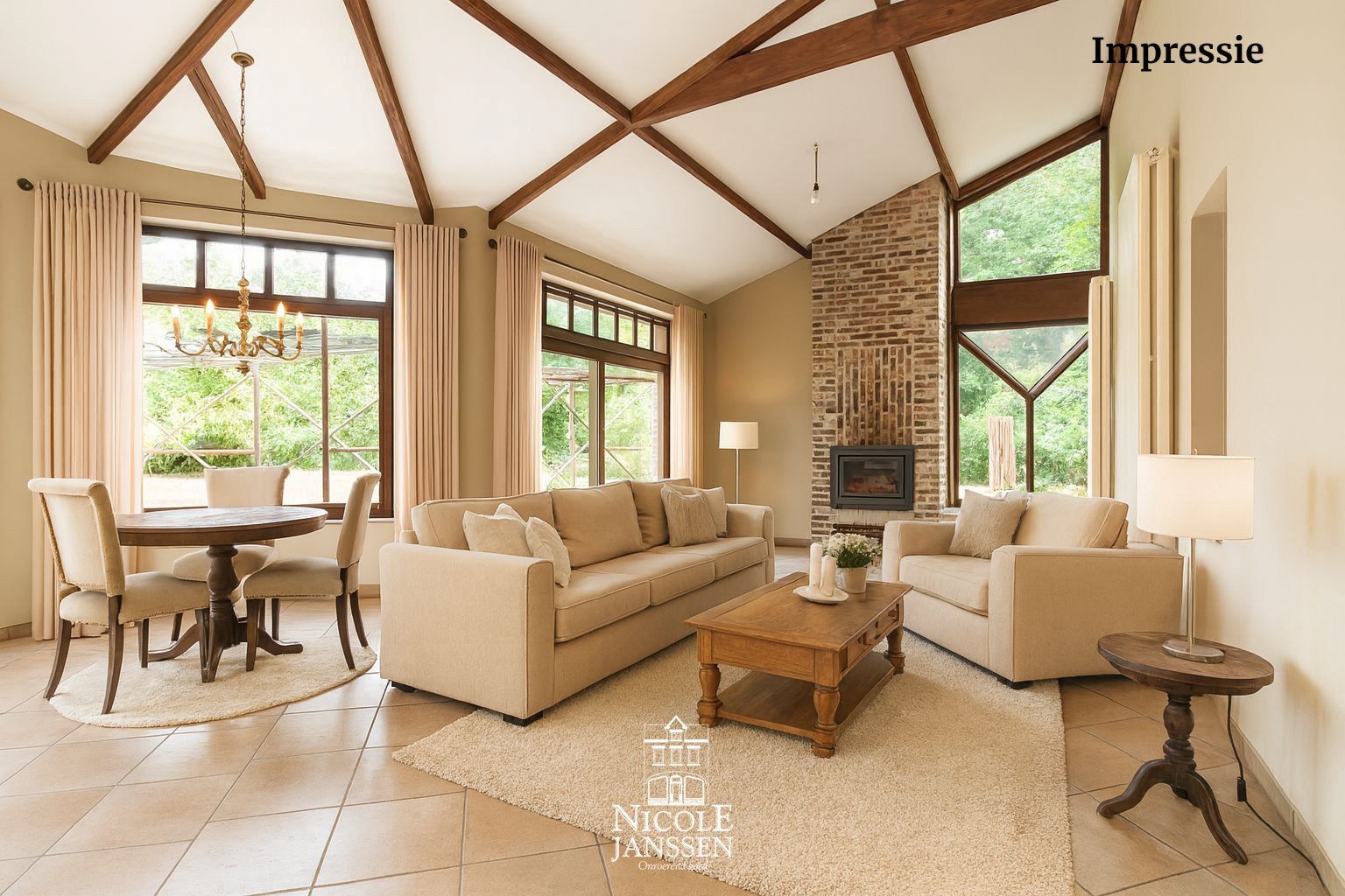 Gezinswoning met praktijkruimte of zorgwoning foto 2