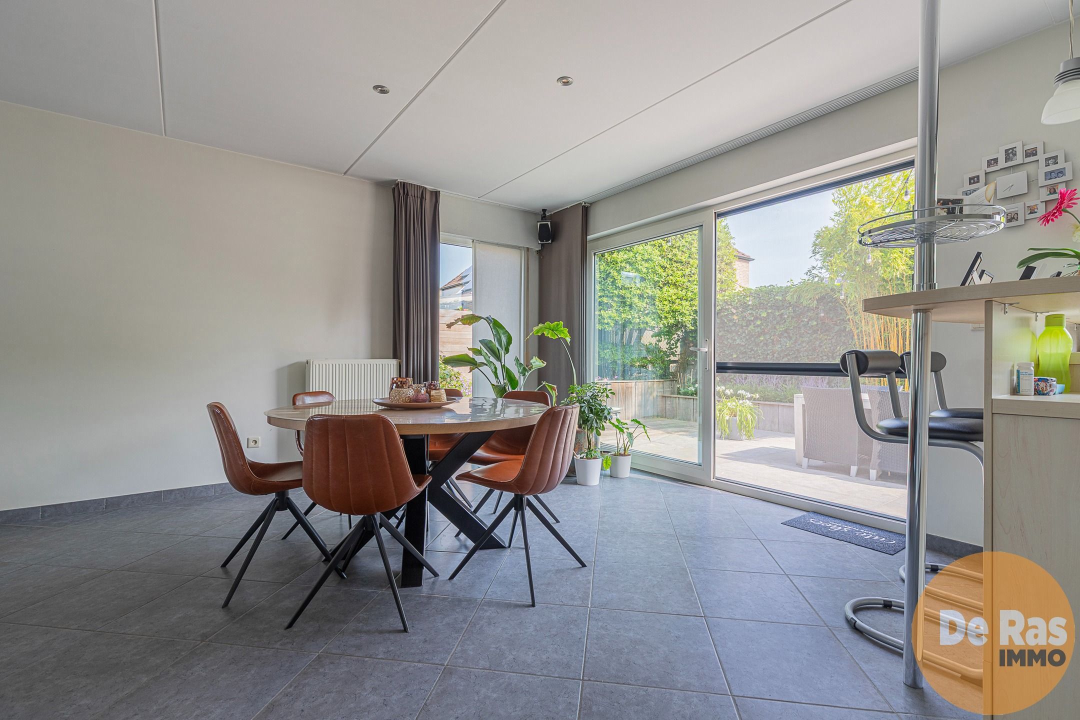 ZELE -Instapklare woning met 3 kamers op uitstekende locatie foto 6