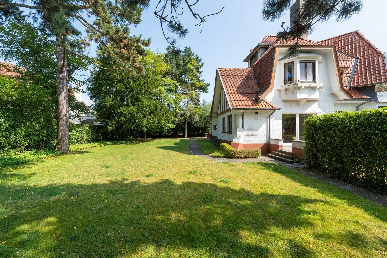 Karaktervolle interbellum villa in cottagestijl te koop. foto 20