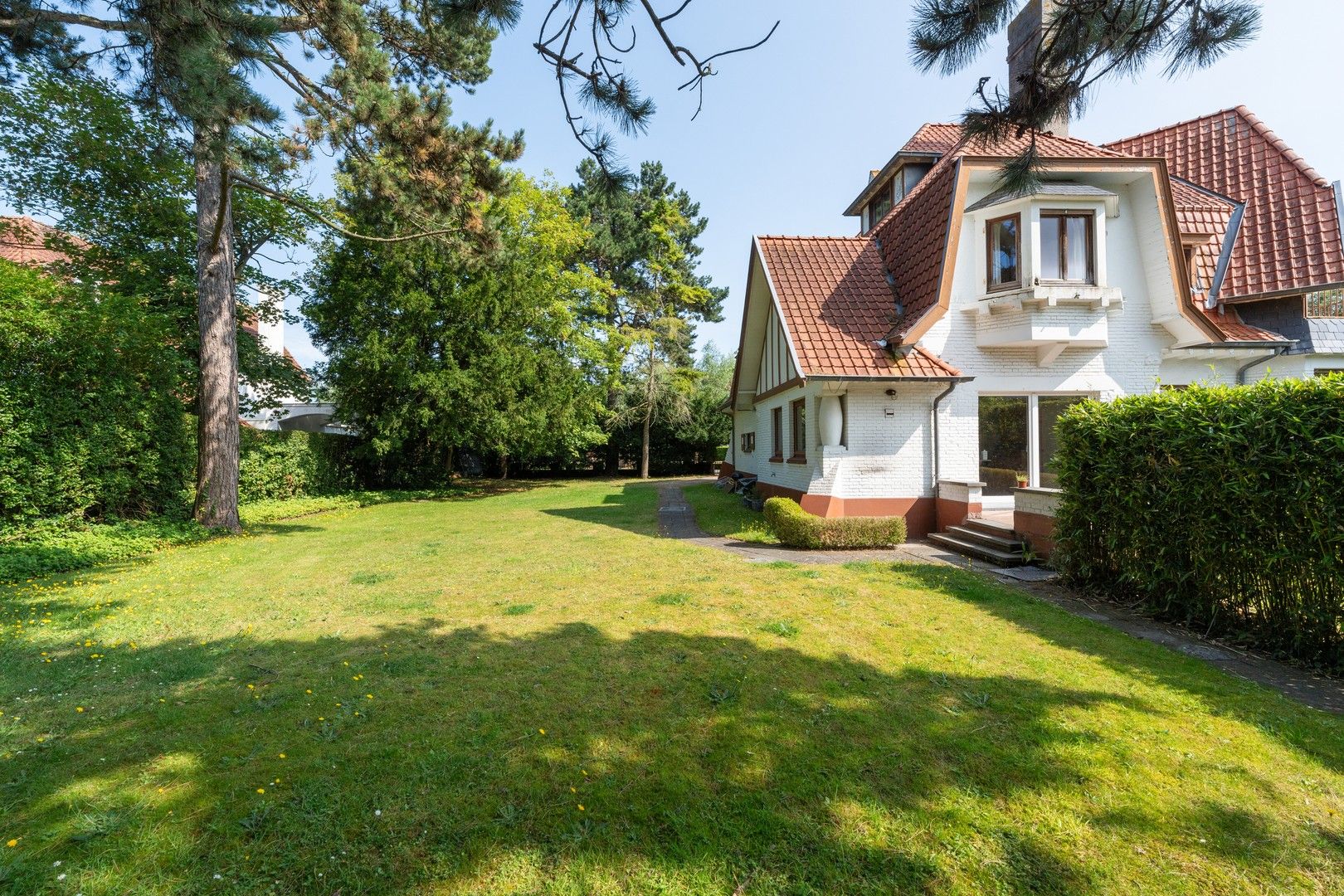 Karaktervolle interbellum villa in cottagestijl te koop. foto 20