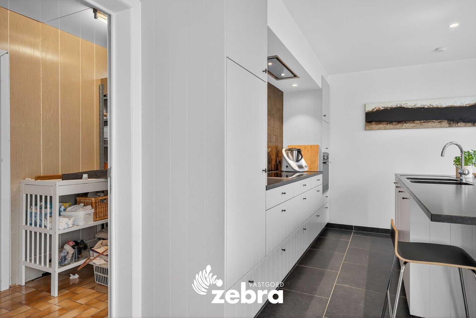 Energiezuinige halfopen bebouwing met zuidwestgerichte tuin te Kortrijk (Marke)! foto 12