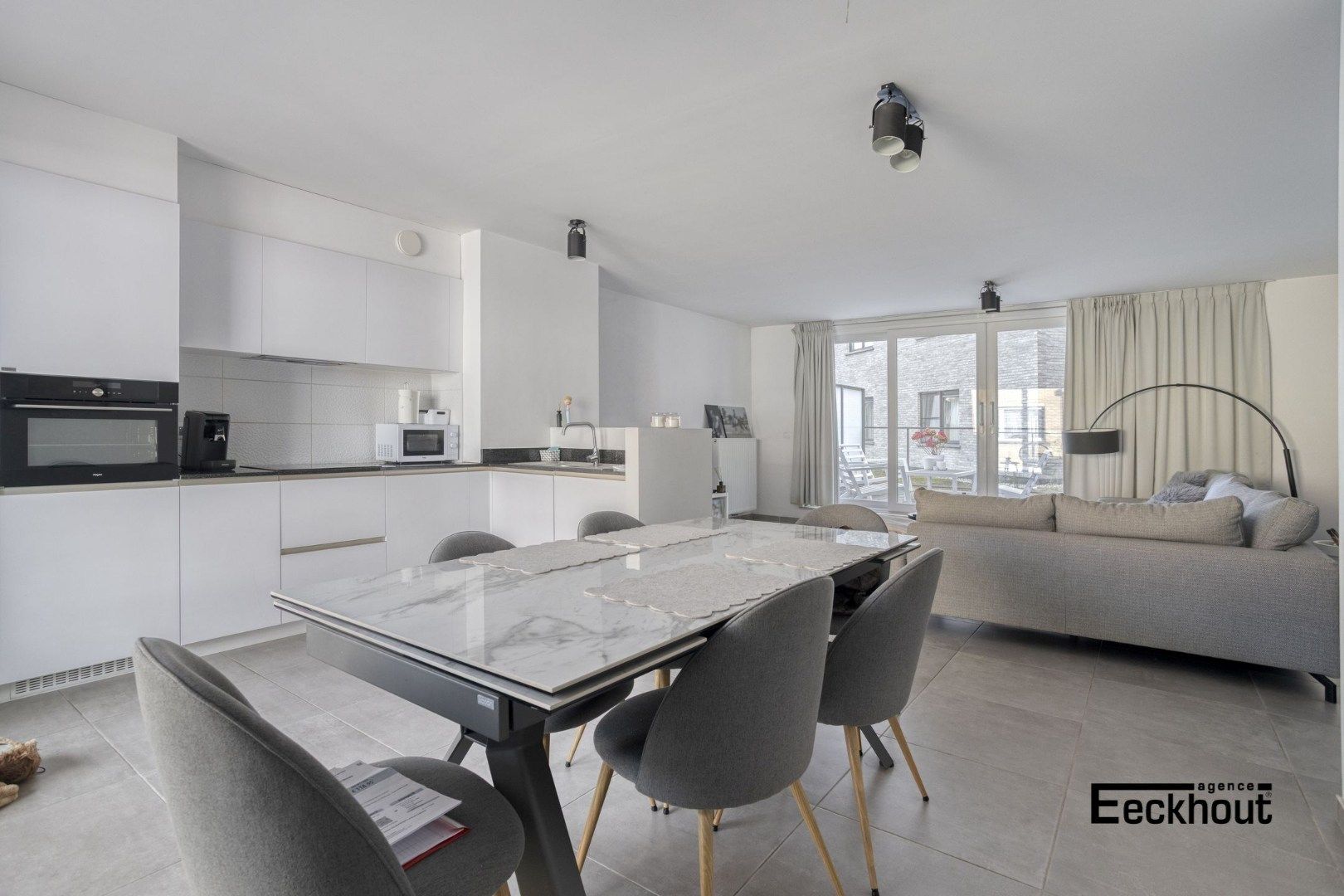 Moderne triplex-appartement met 3 slaapkamers - Ideaal als investeringspand wegens aanwezigheid van vaste huurders foto 6