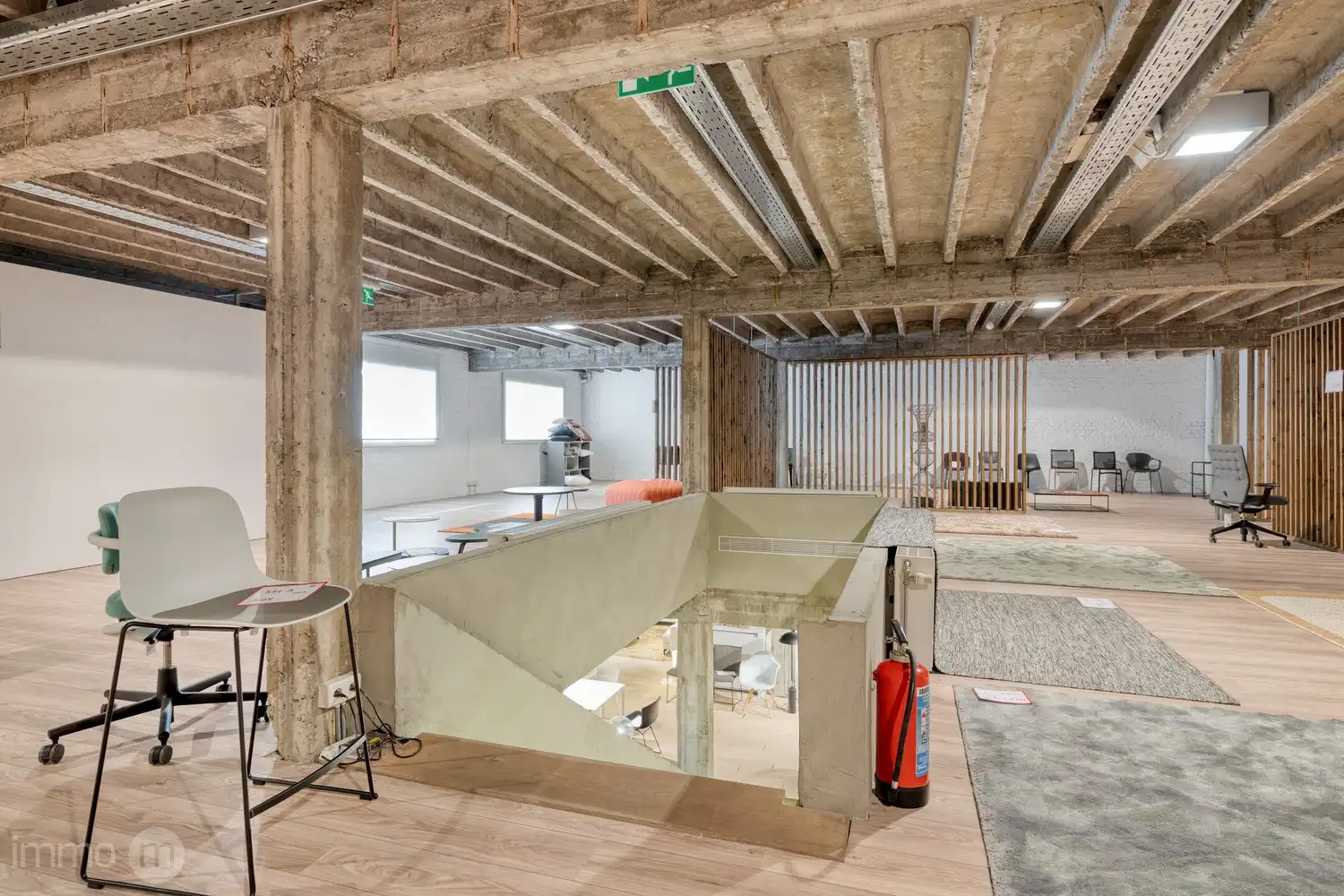 Zeer ruim handelspand van ca. 1.200 m² nabij station Leuven foto 33