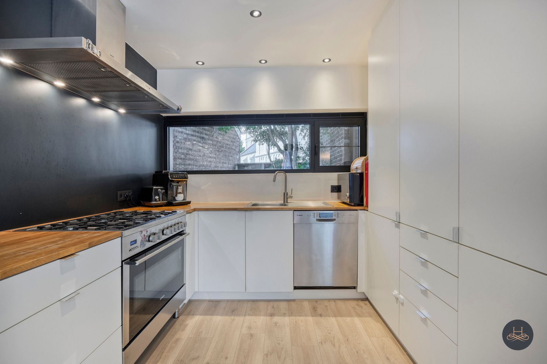 Charmante halfopen woning met karakter en grote tuin  foto 23
