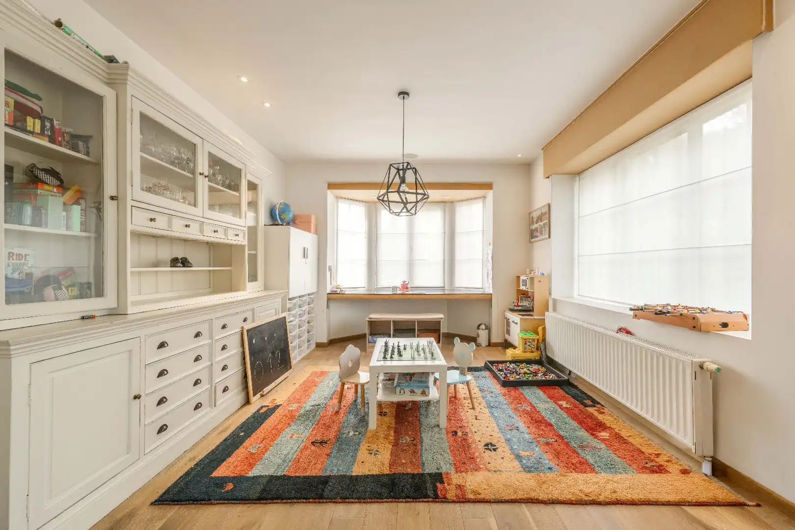 WONING (240 m²) met LOODS (143 m²) op HOEKPERCEEL VAN 1.027 m² foto 8
