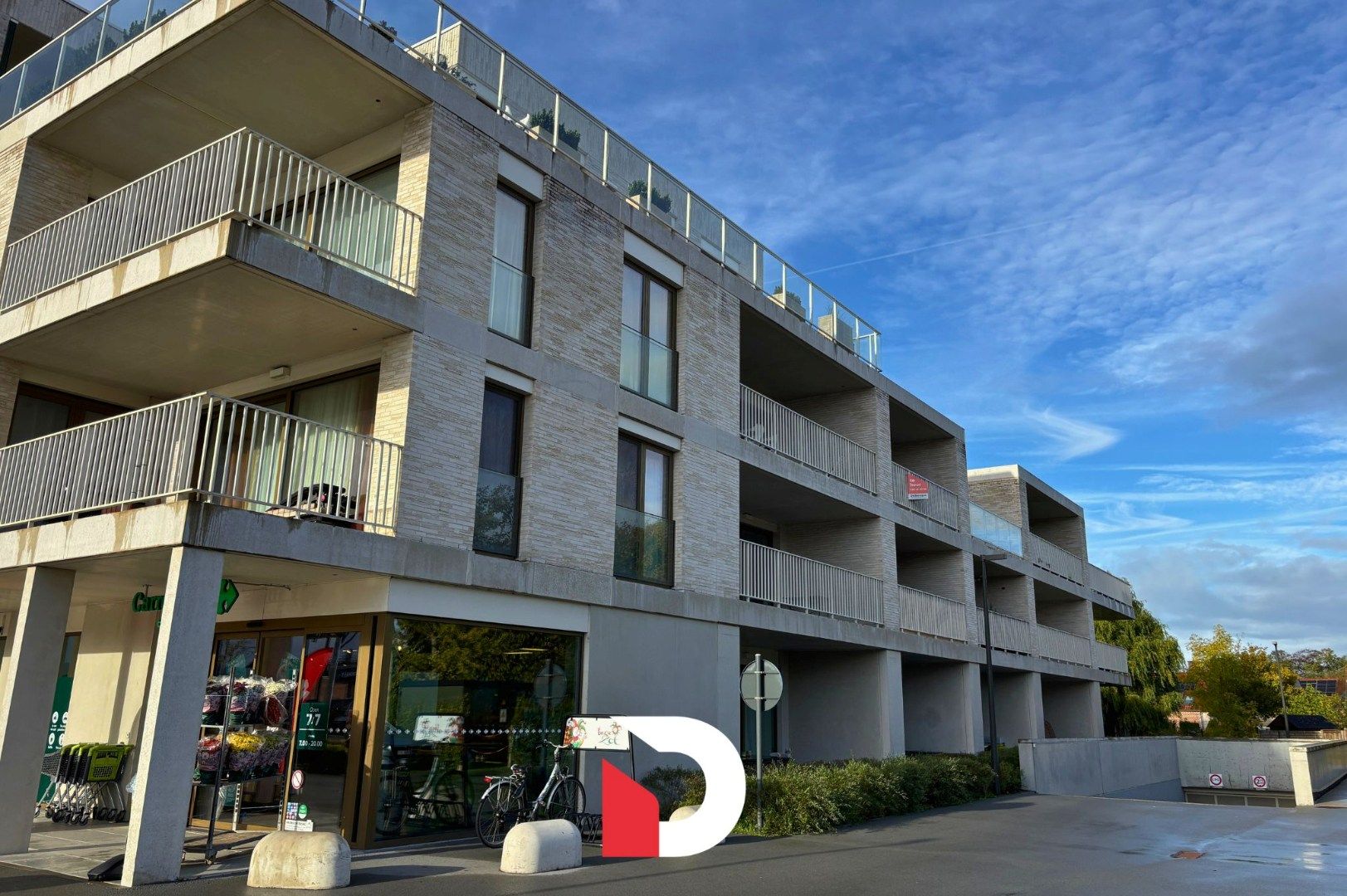 Recent appartement met 2 slaapkamers en ruim terras nabij Brugge  foto {{pictureIndex}}