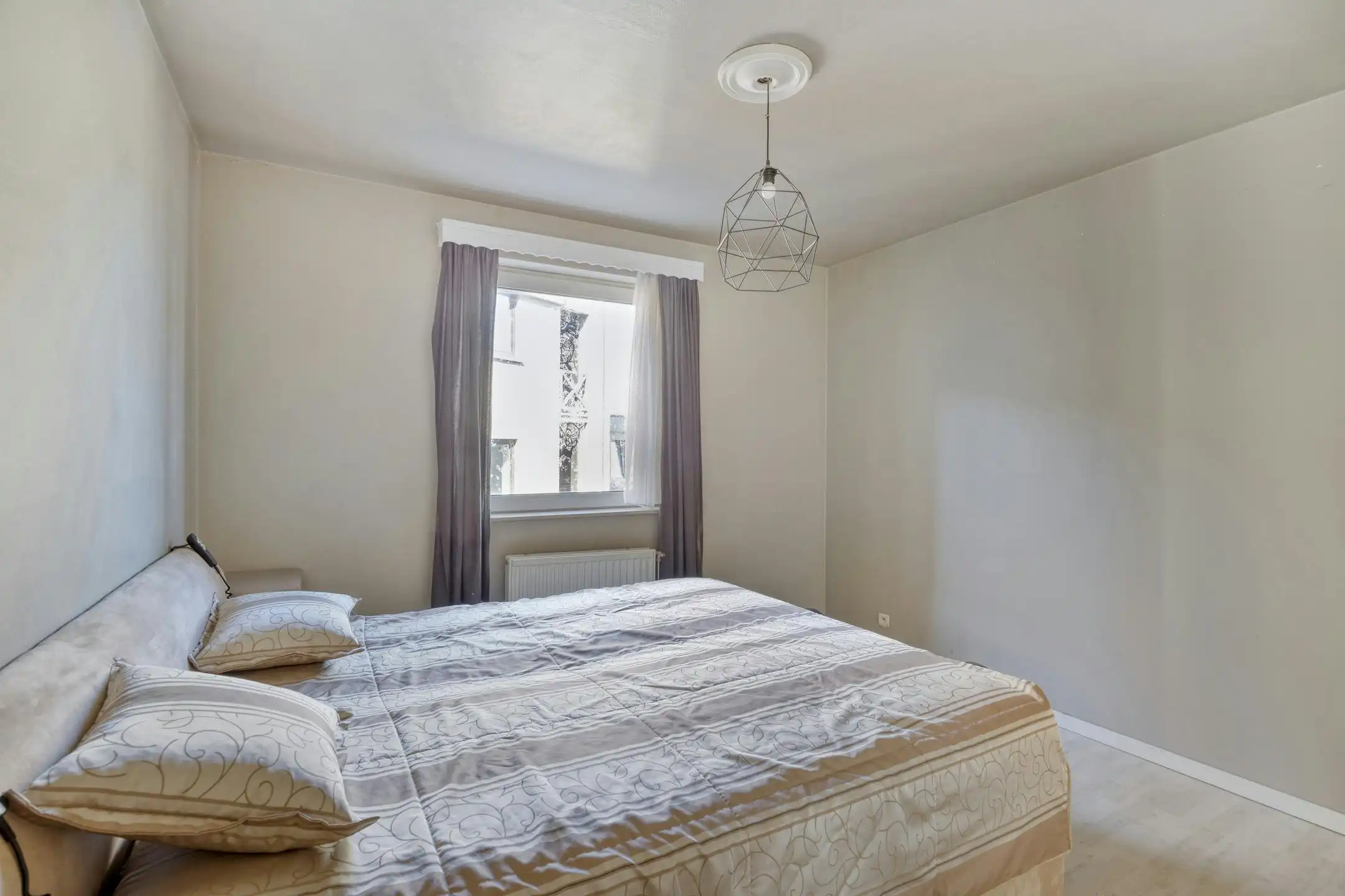 Op te frissen 2-slaapkamer appartement op toplocatie in Hasselt foto 12