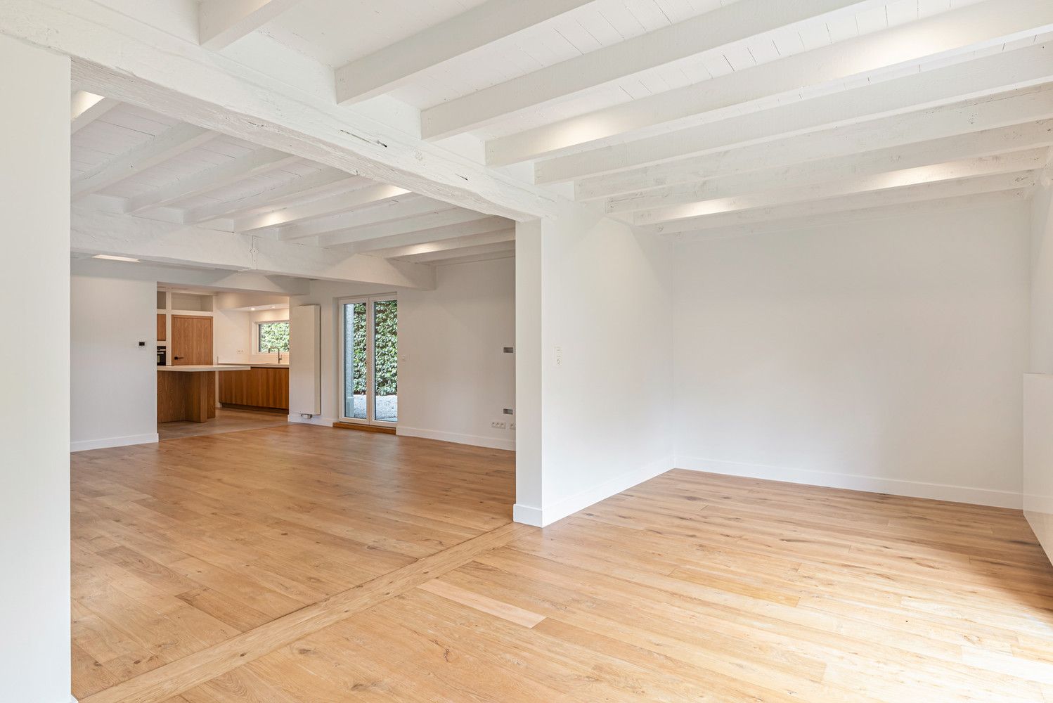 Gerenoveerde hoeve op 1313 m² met inrijlaan. foto 29