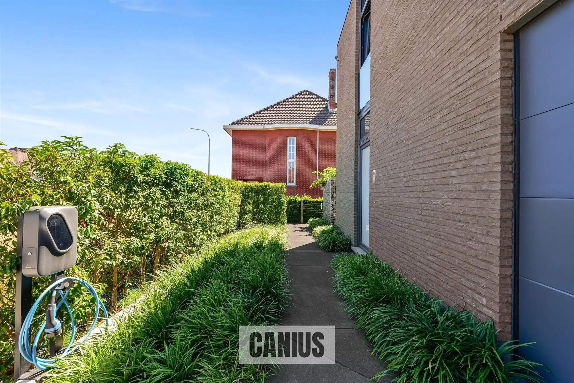 MODERNE, INSTAPKLARE WONING MET 3 SLPK EN ZUIDGERICHTE TUIN foto 11