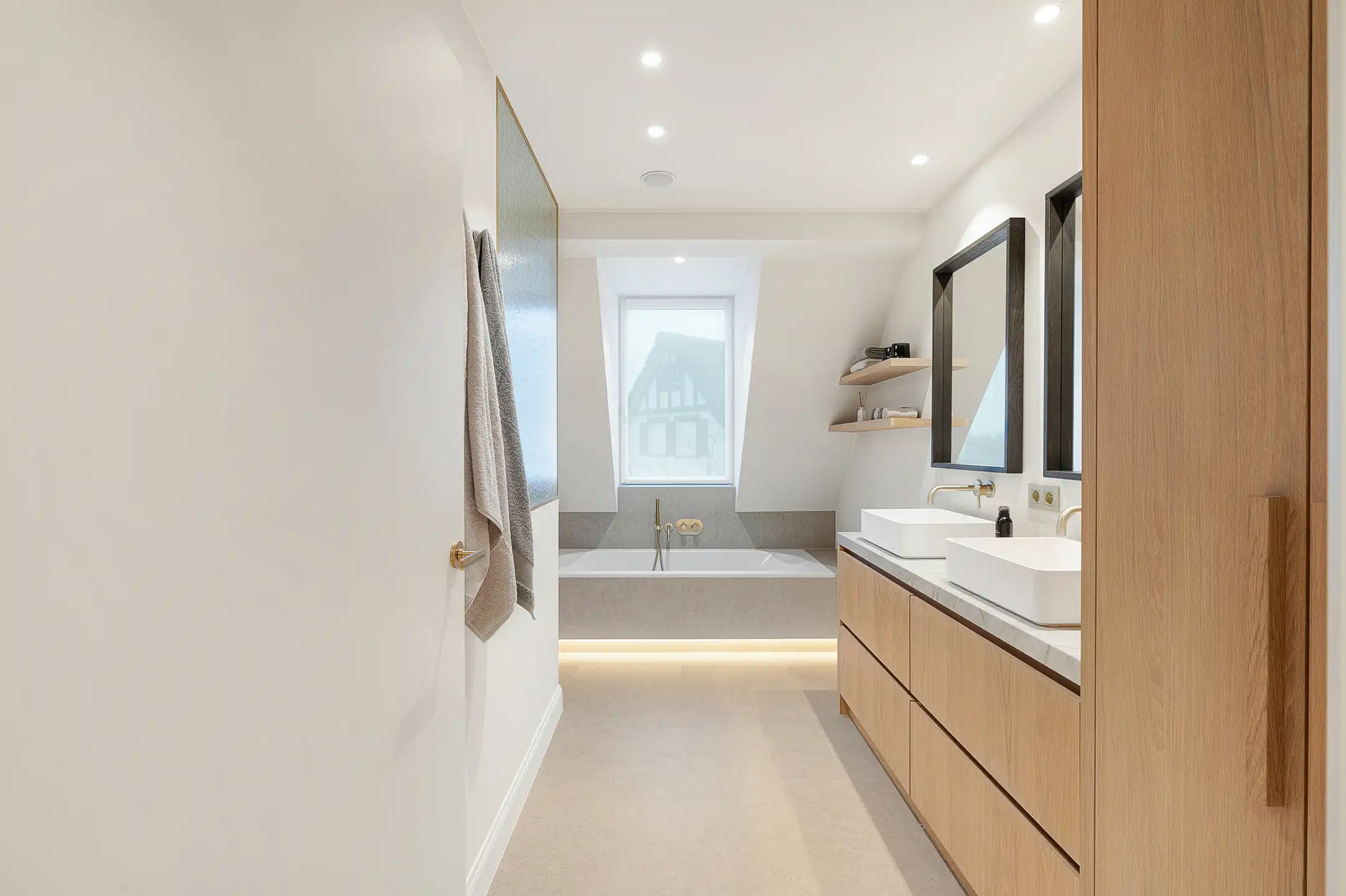 Alleenstaande villa, gelegen in een residentiële omgeving foto 23