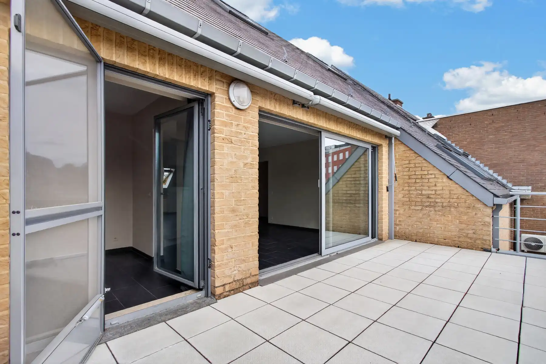 PENTHOUSE 4 SLK + ZONNIG TERRAS + RUIME PARKING + KELDER  foto 9