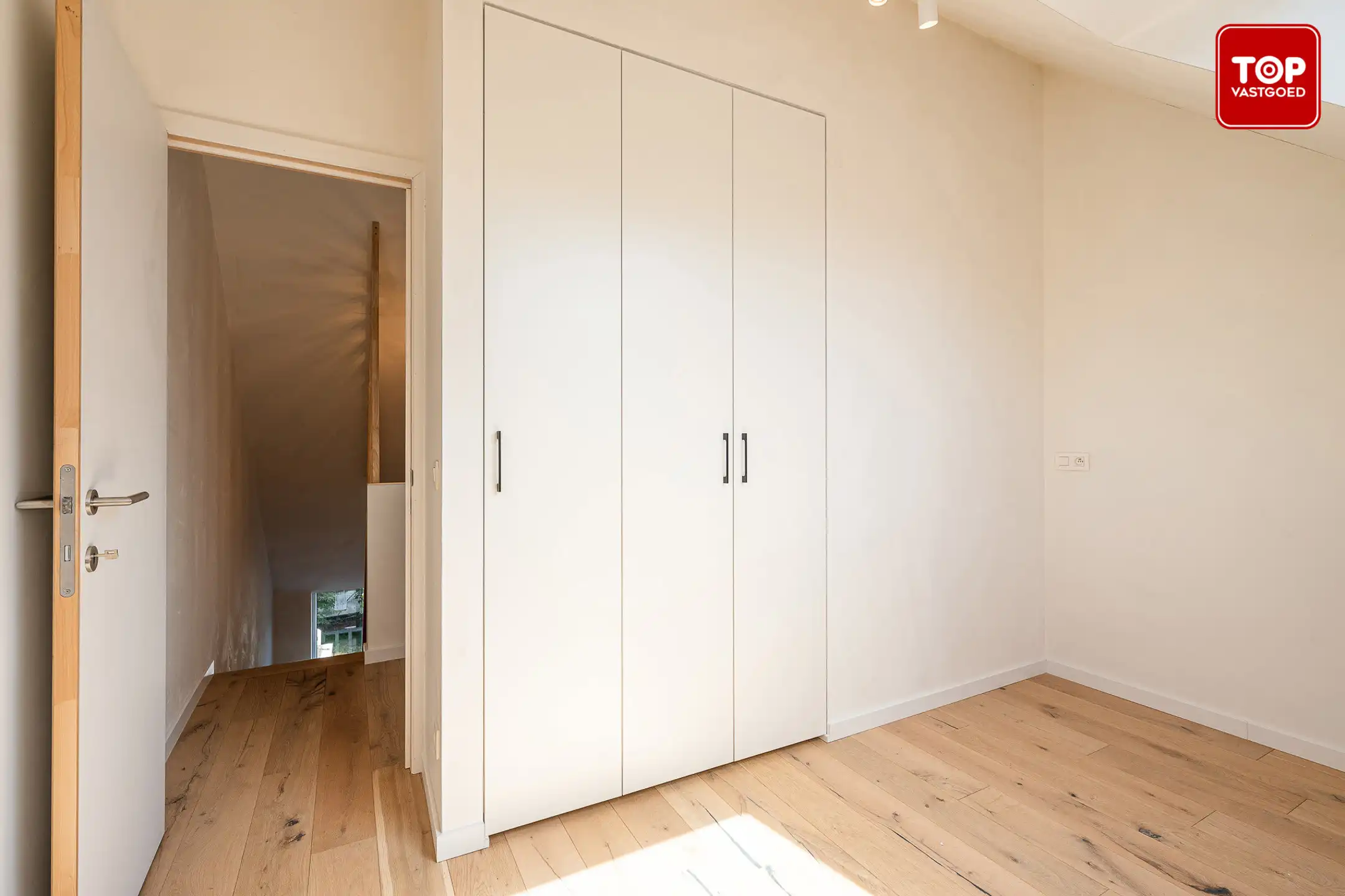 Totaal gerenoveerde woning (EPC A+) met 3 slaapkamers en tuin.  foto 28