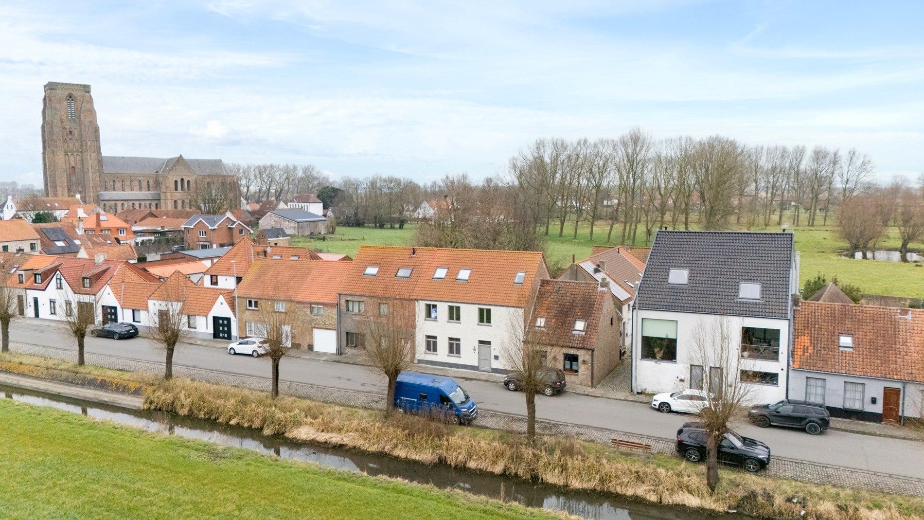 Grote en energiezuinige woning te Lissewege foto 29