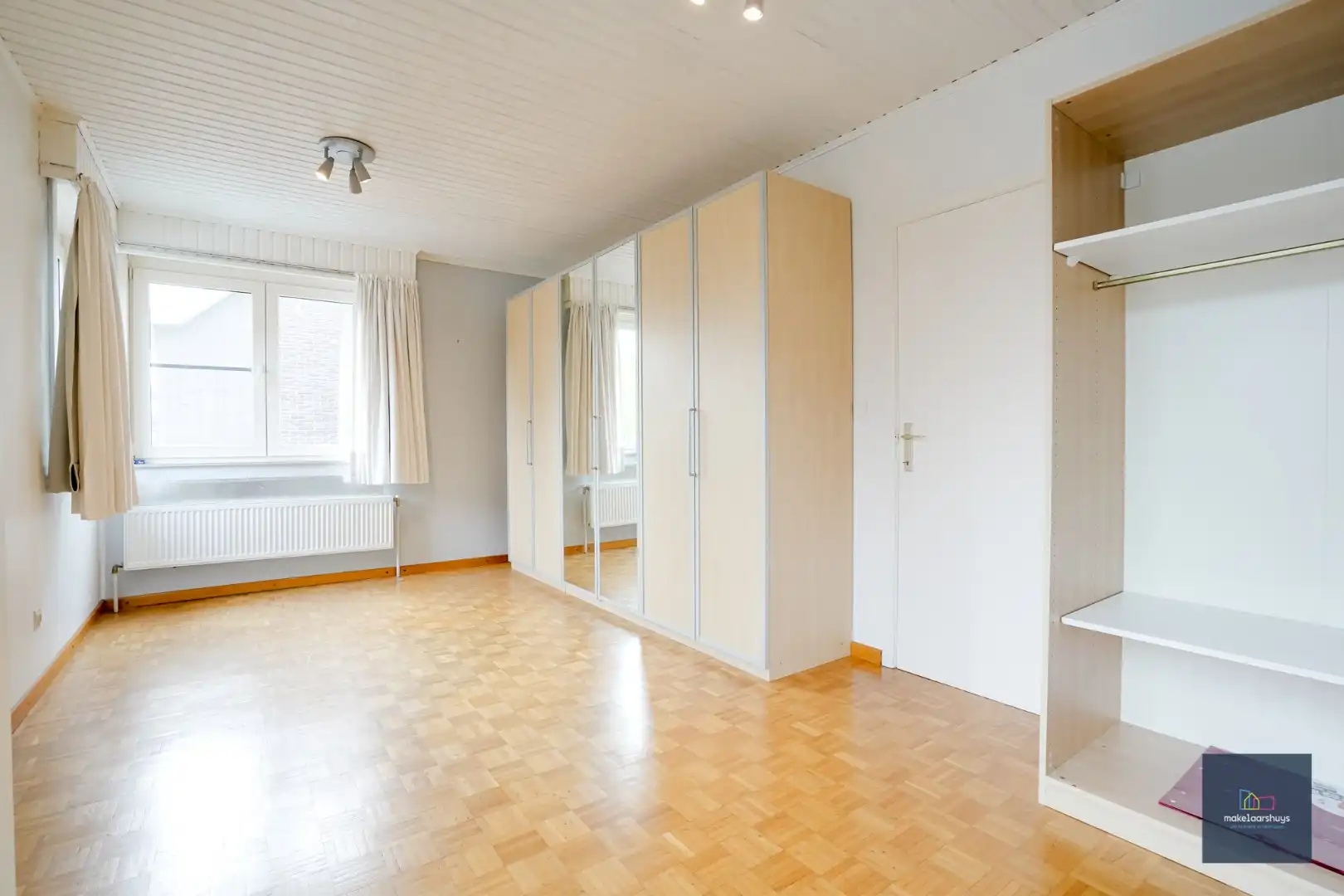 Goed onderhouden HOB in rustige straat in Mariakerke  foto 16