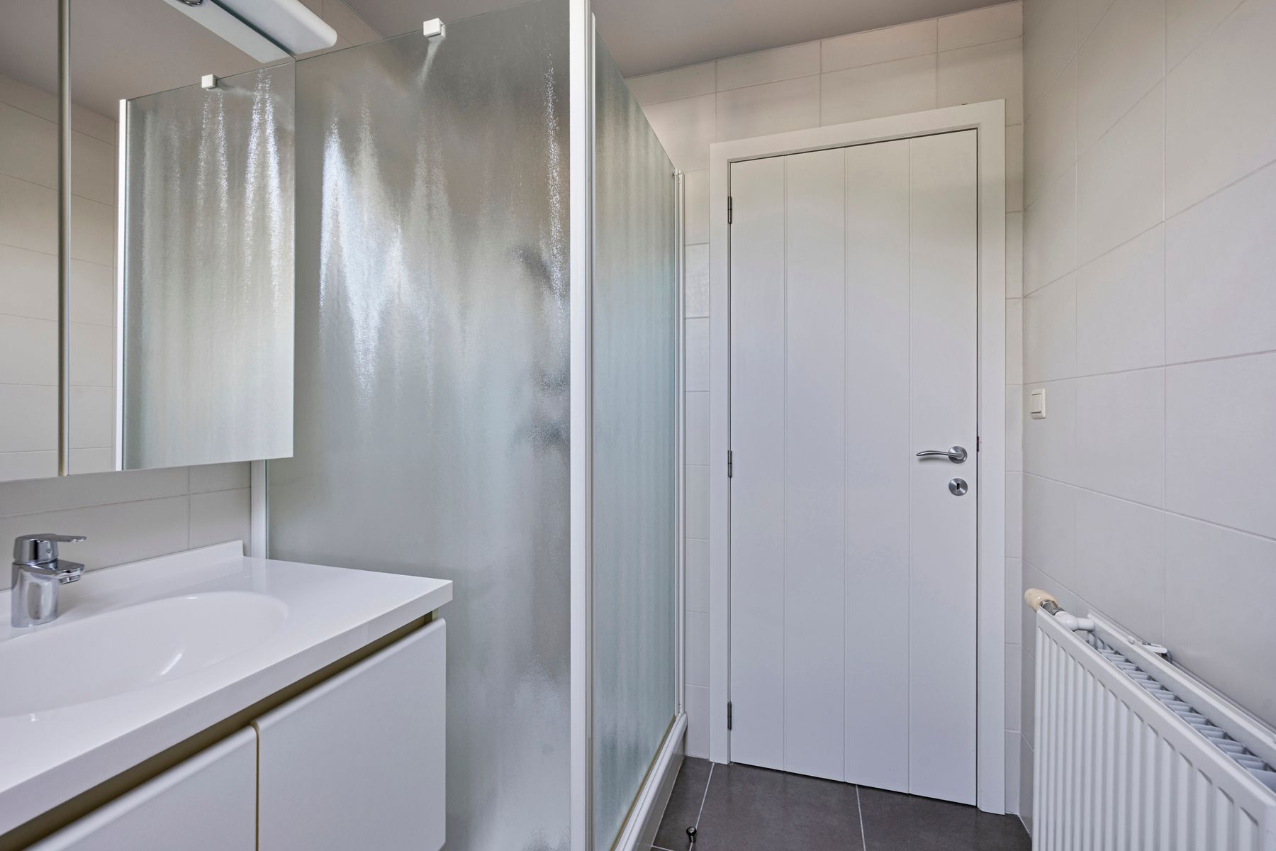 Prachtige villa met mooie tuin en 5 slaapkamers foto 28