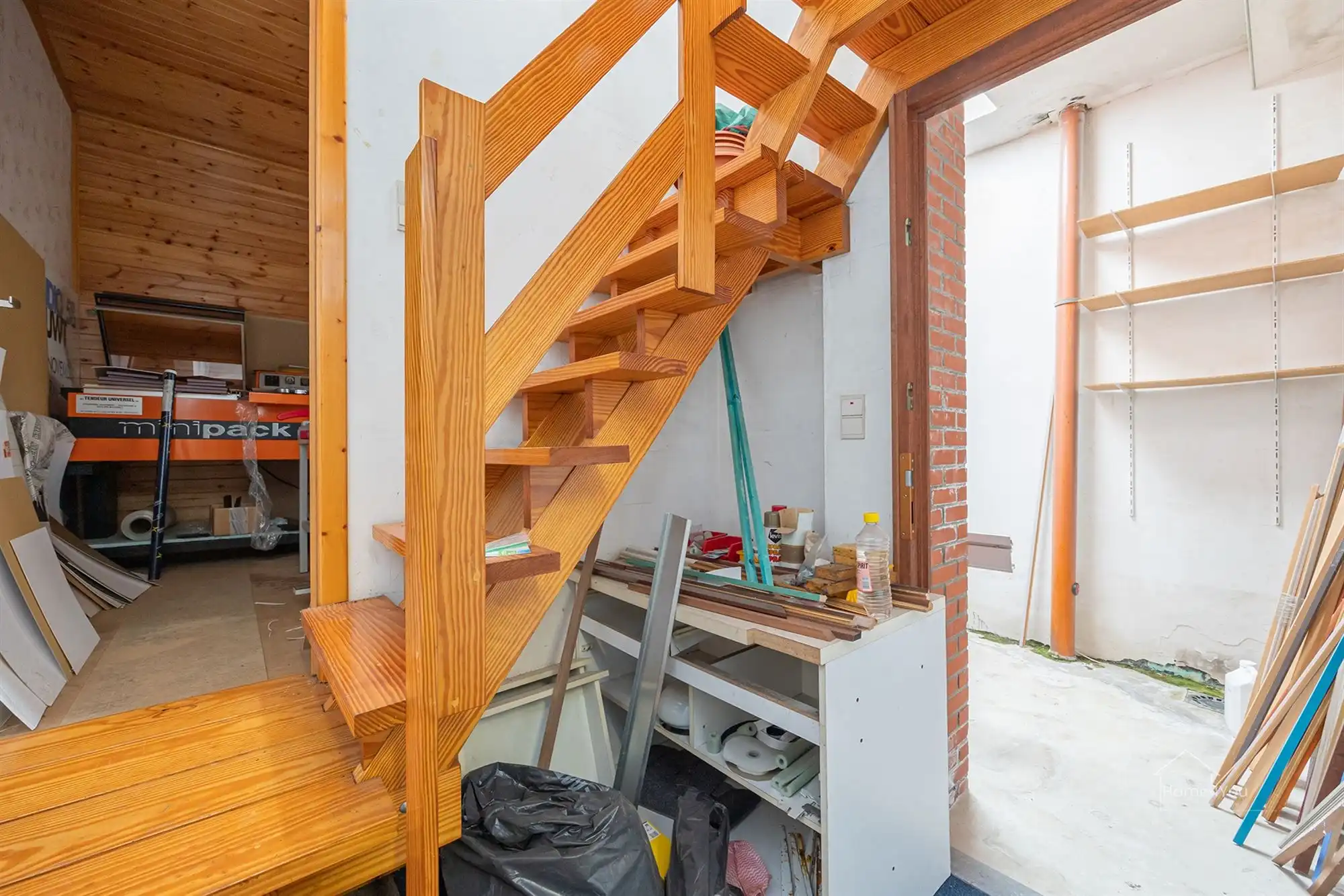 Veelzijdig handelshuis met ruim duplex appartement foto 26