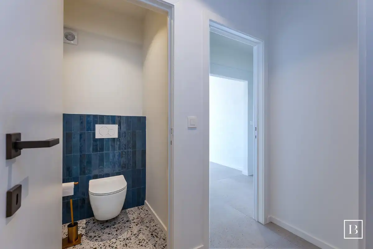 Hoogwaardig gerenoveerd appartement nabij de zeedijk foto 17