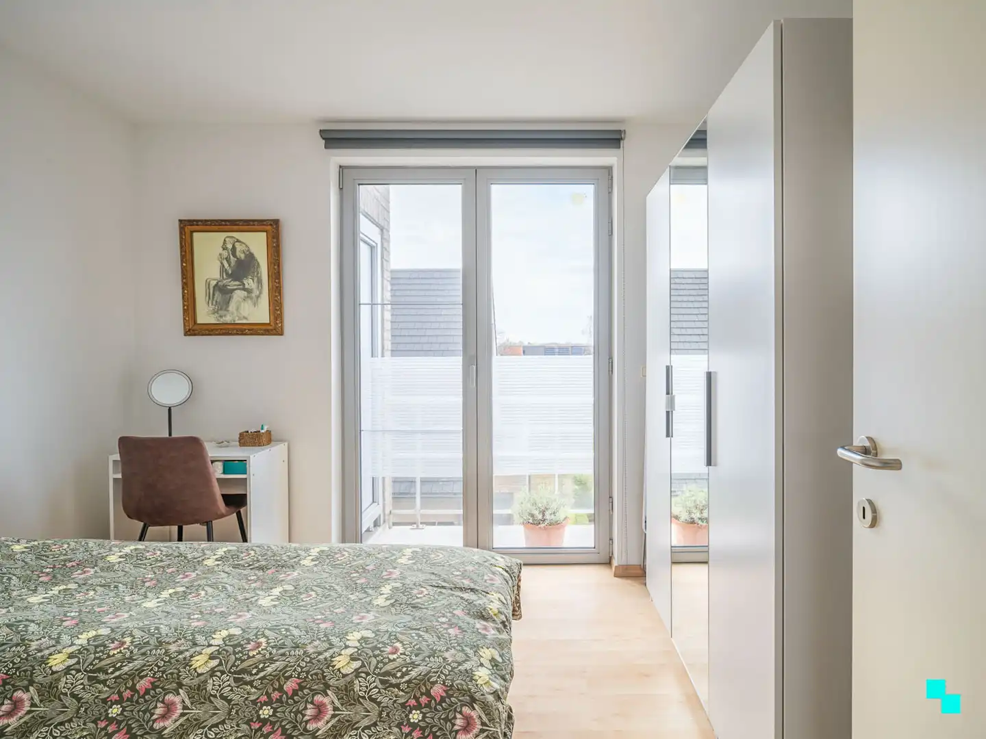 Lichtrijk duplexappartement met drie slaapkamers aan de rand van Gent foto 14