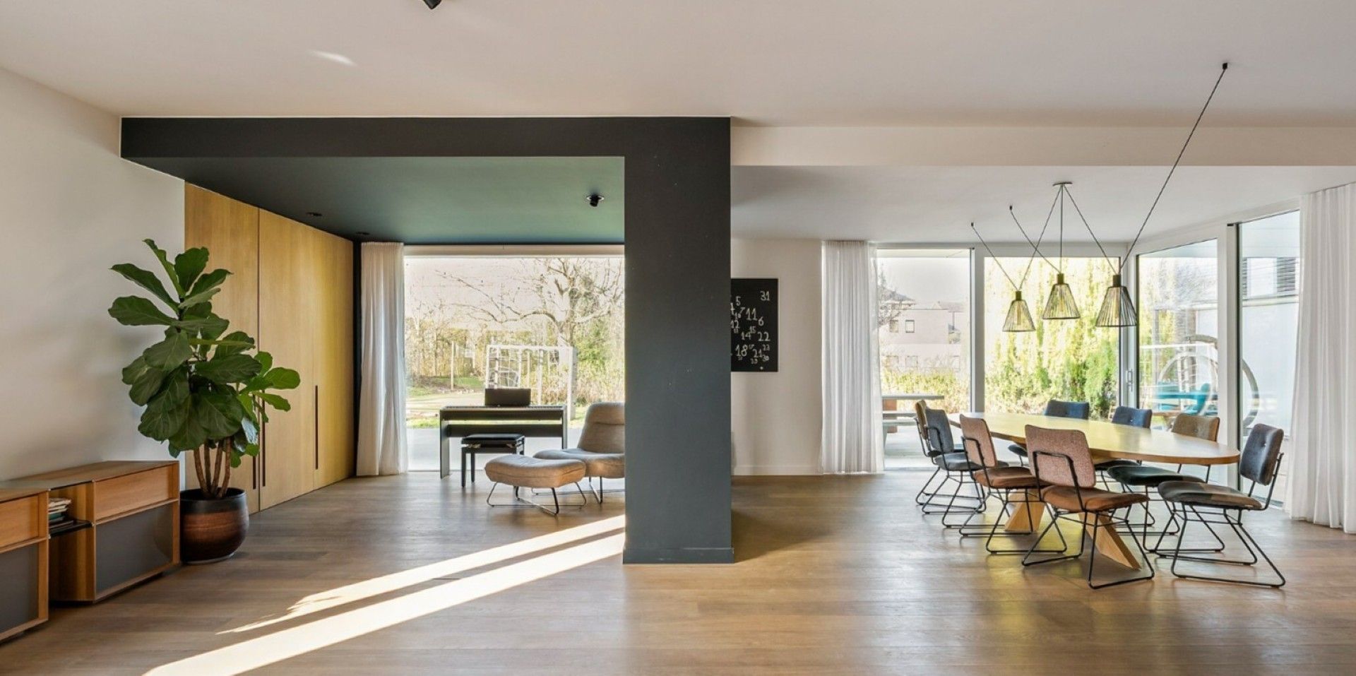 UNIEKE HIGH-END TOTAAL GERENOVEERDE WONING HARTJE HERZELE foto 8