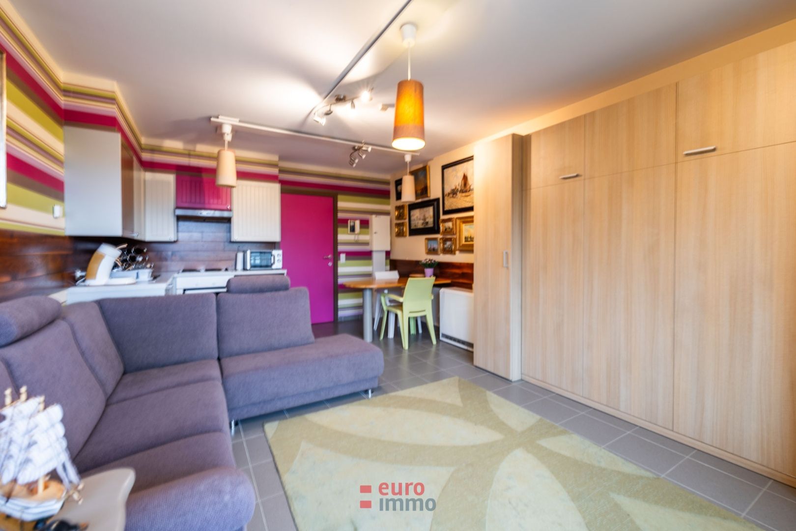 Nabij de Havengeul gelegen, bijzonder charmante studio met slaaphoek. foto 3