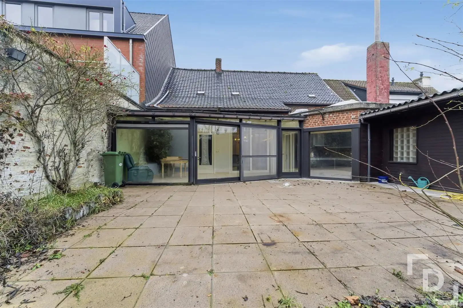 Ruime, te renoveren woning met inpandige garage te koop in centrum Watou foto 20