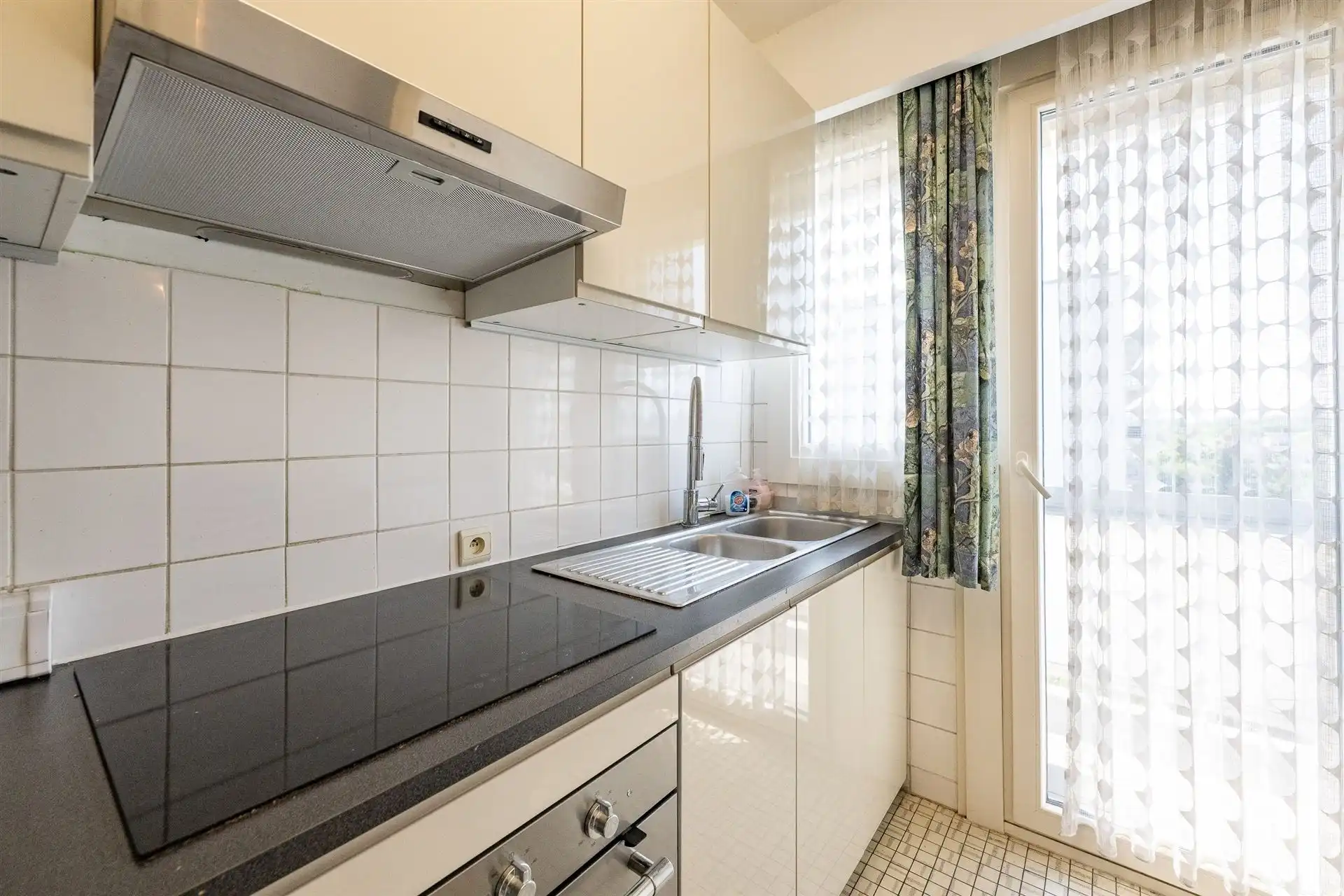 Appartement (hoogste verdieping - 2 SLK) met zonnig terras.  foto 6