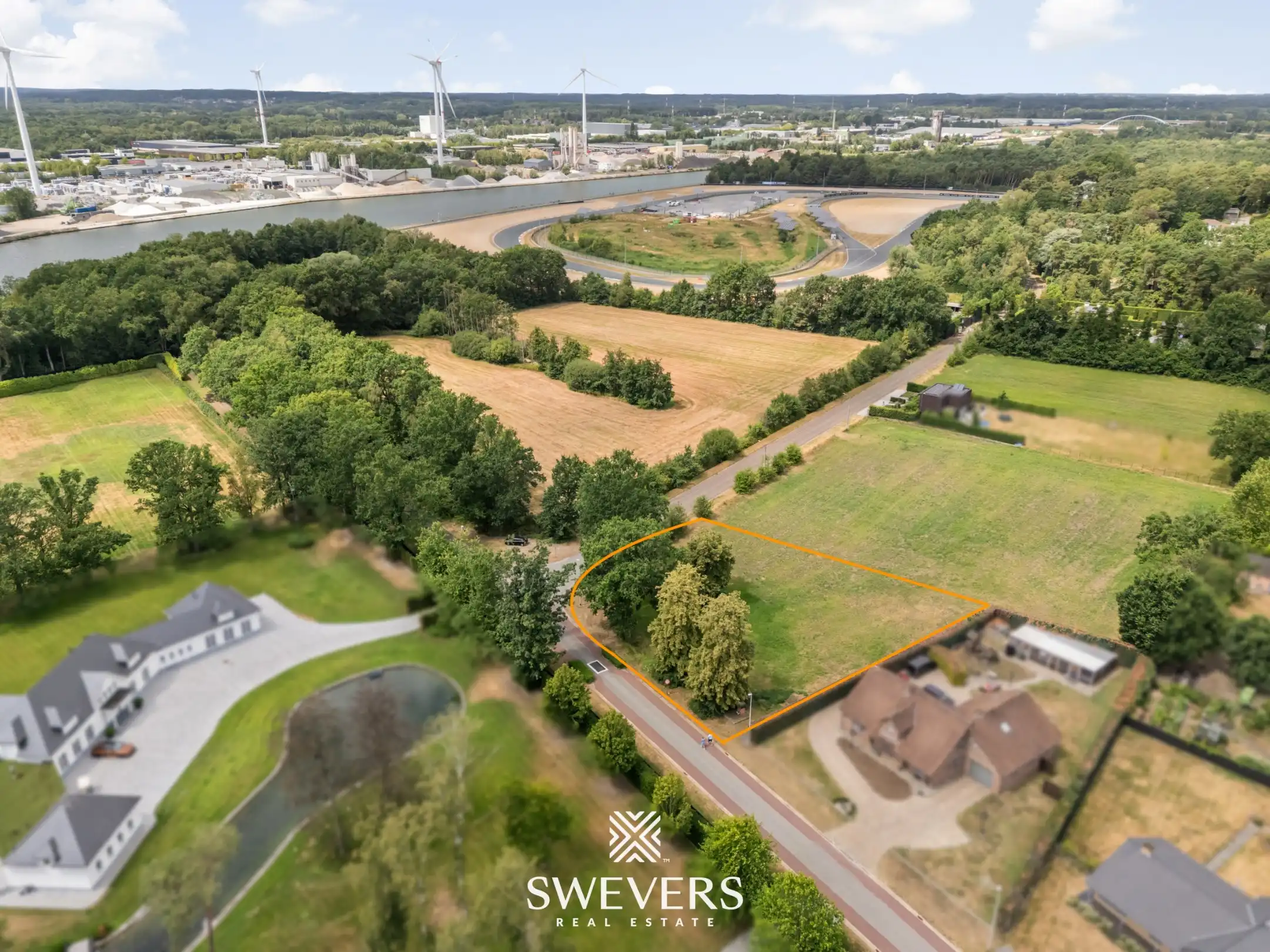 Residentiële bouwgrond in gegeerde villawijk van Bolderberg foto {{pictureIndex}}