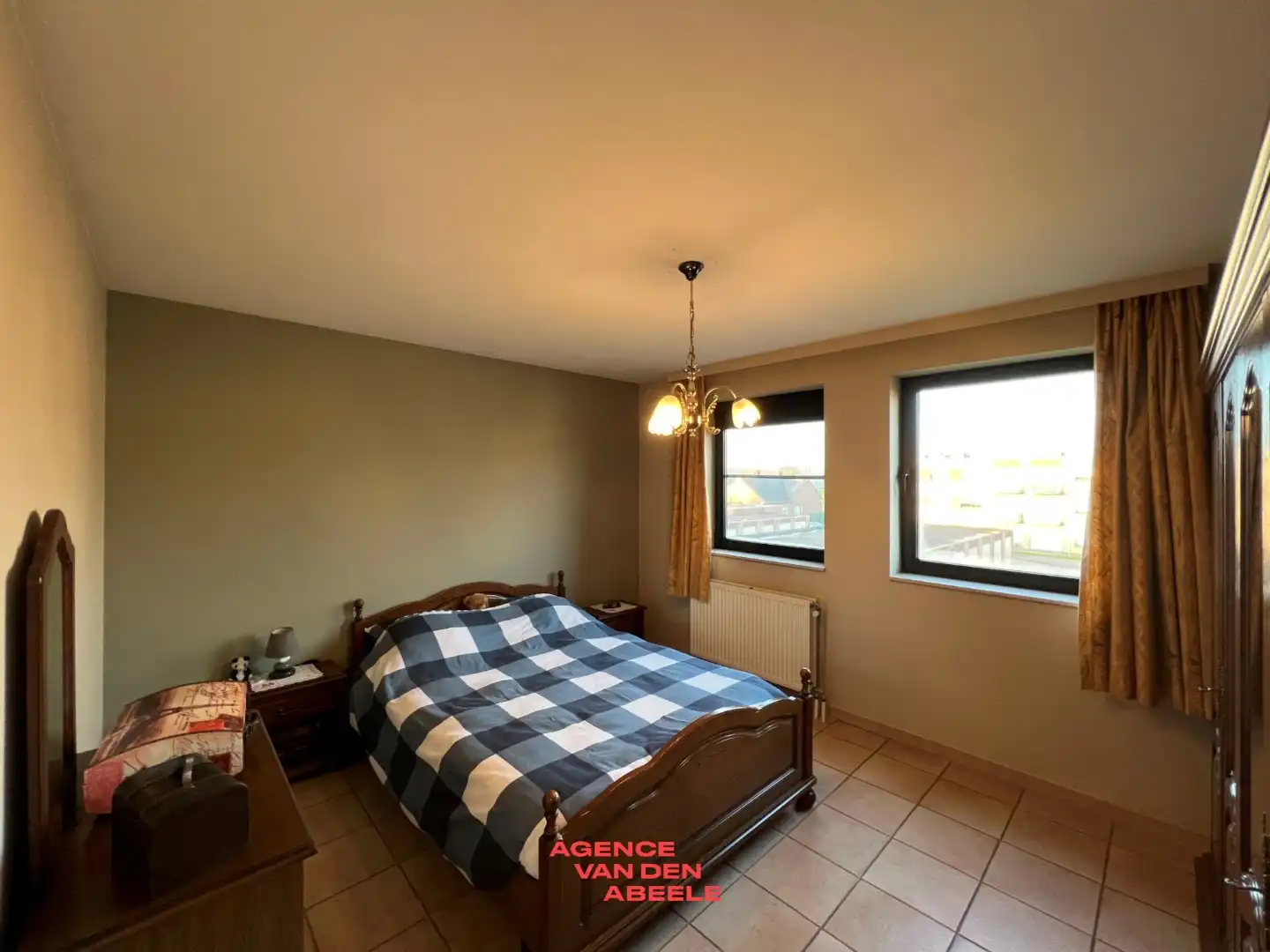 Hedendaags 2 slaapkamer appartement te Oostkamp foto 7