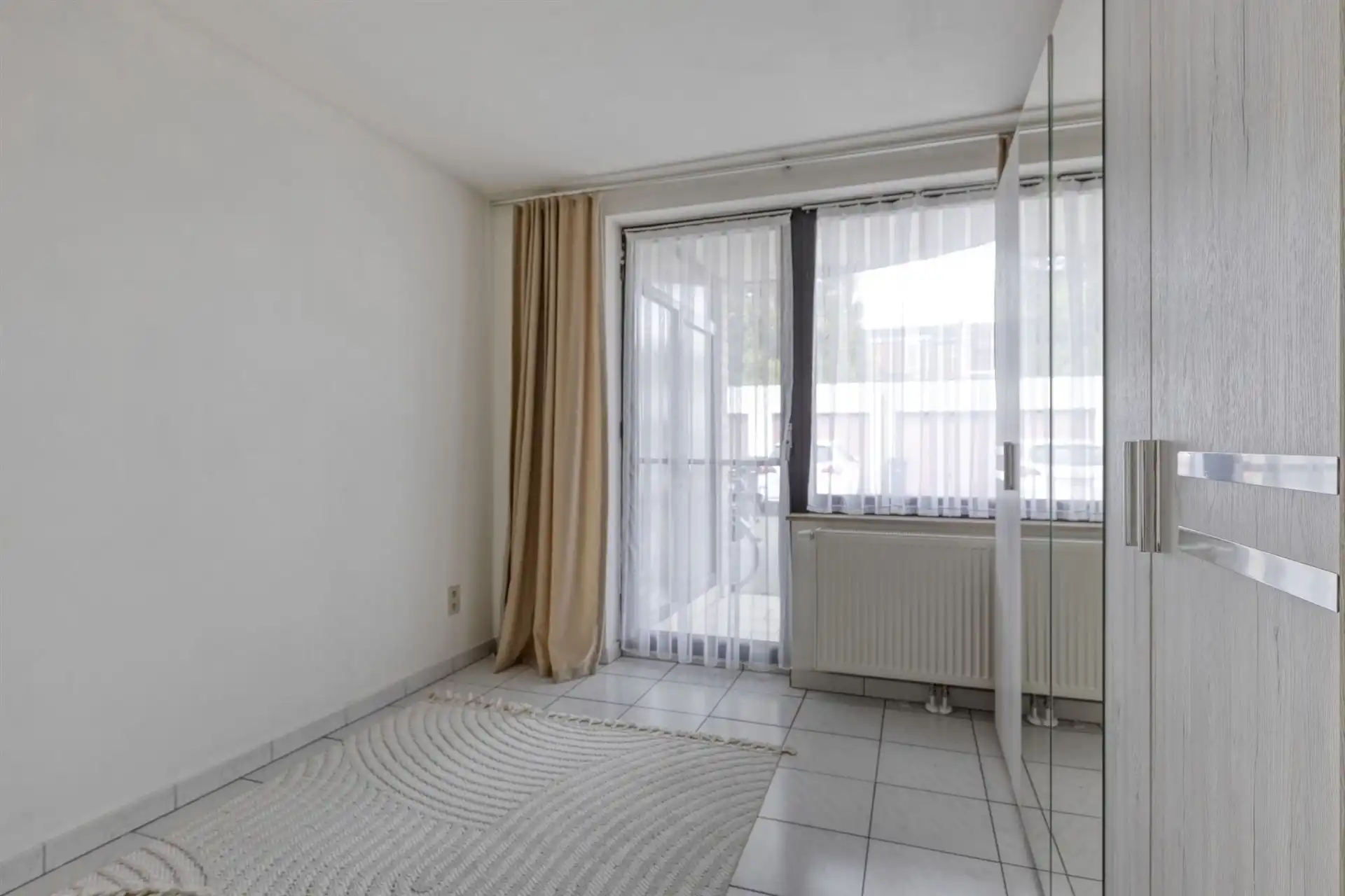 Instapklaar app. met 2 slaapkamers, terras en garage. foto 15