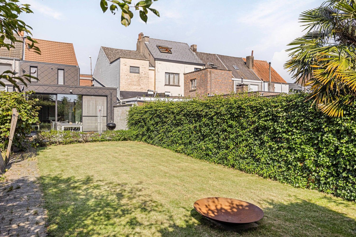 Gerenoveerde woning met 2 slaapkamers en tuin. foto 32