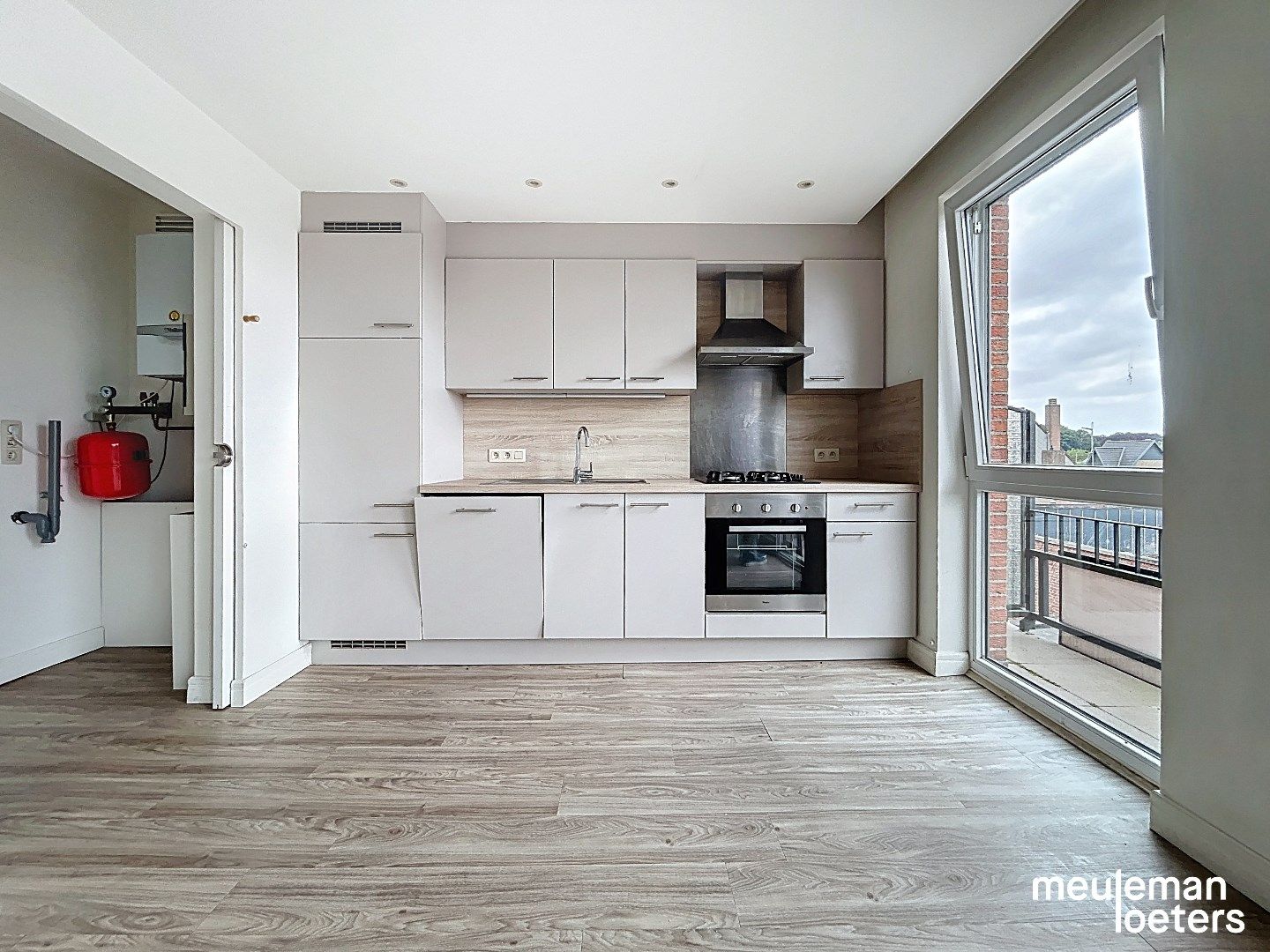 lichtrijk en energiezuinig appartement met balkon foto 8