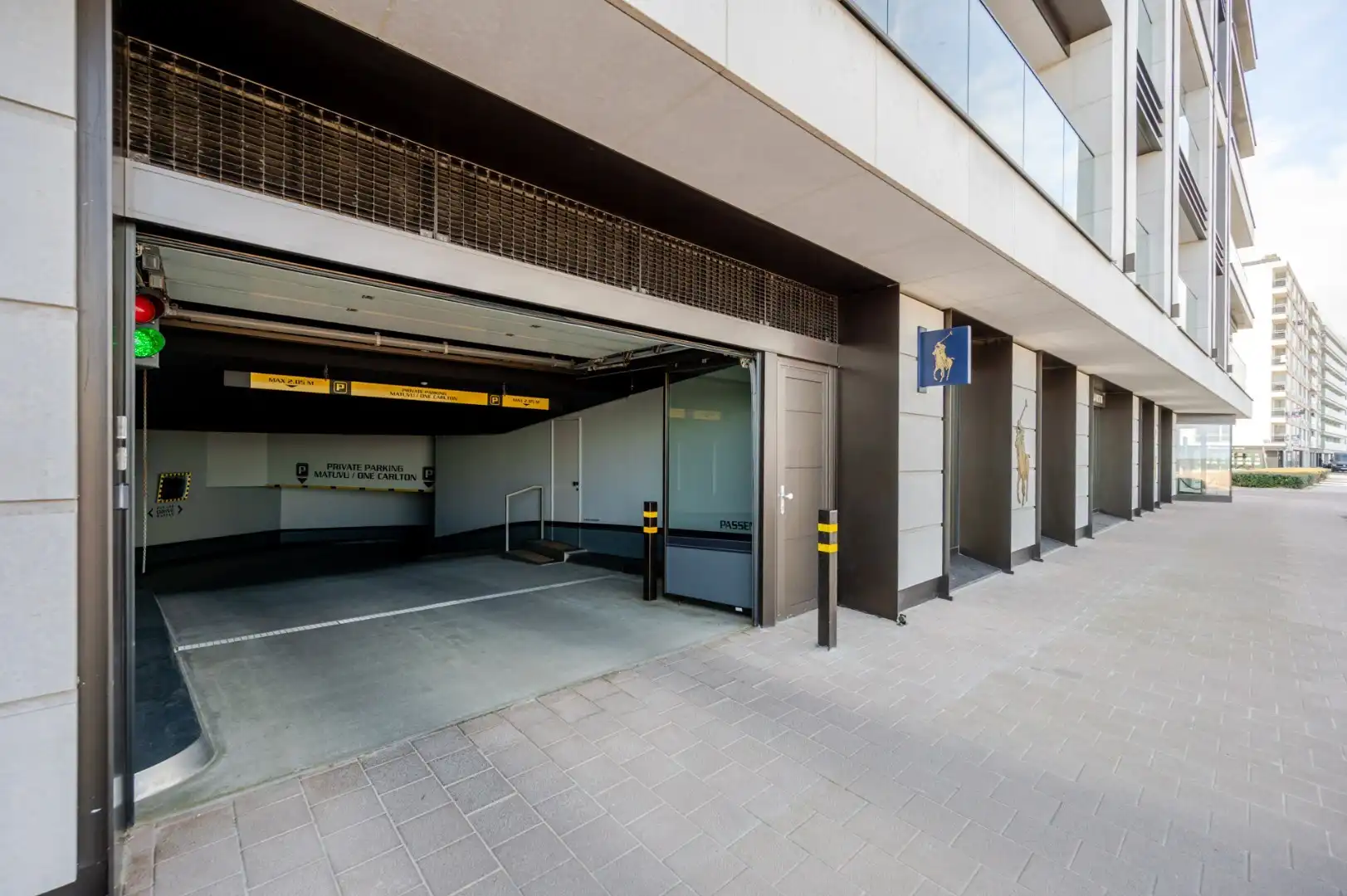 GESLOTEN GARAGEBOX - ALBERTPLEIN - ZOUTE foto 4