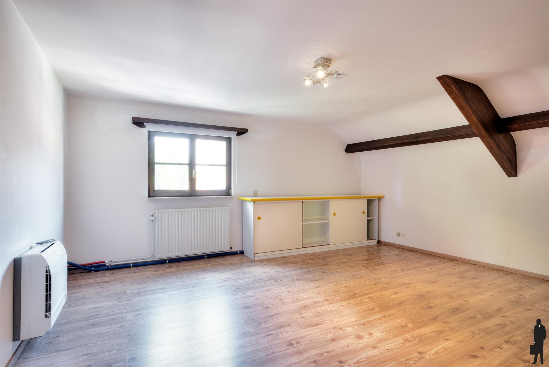 Luxe kangoeroe-villa te Sint-Job met paardenacc. op ca. 1,2 HA! foto 41