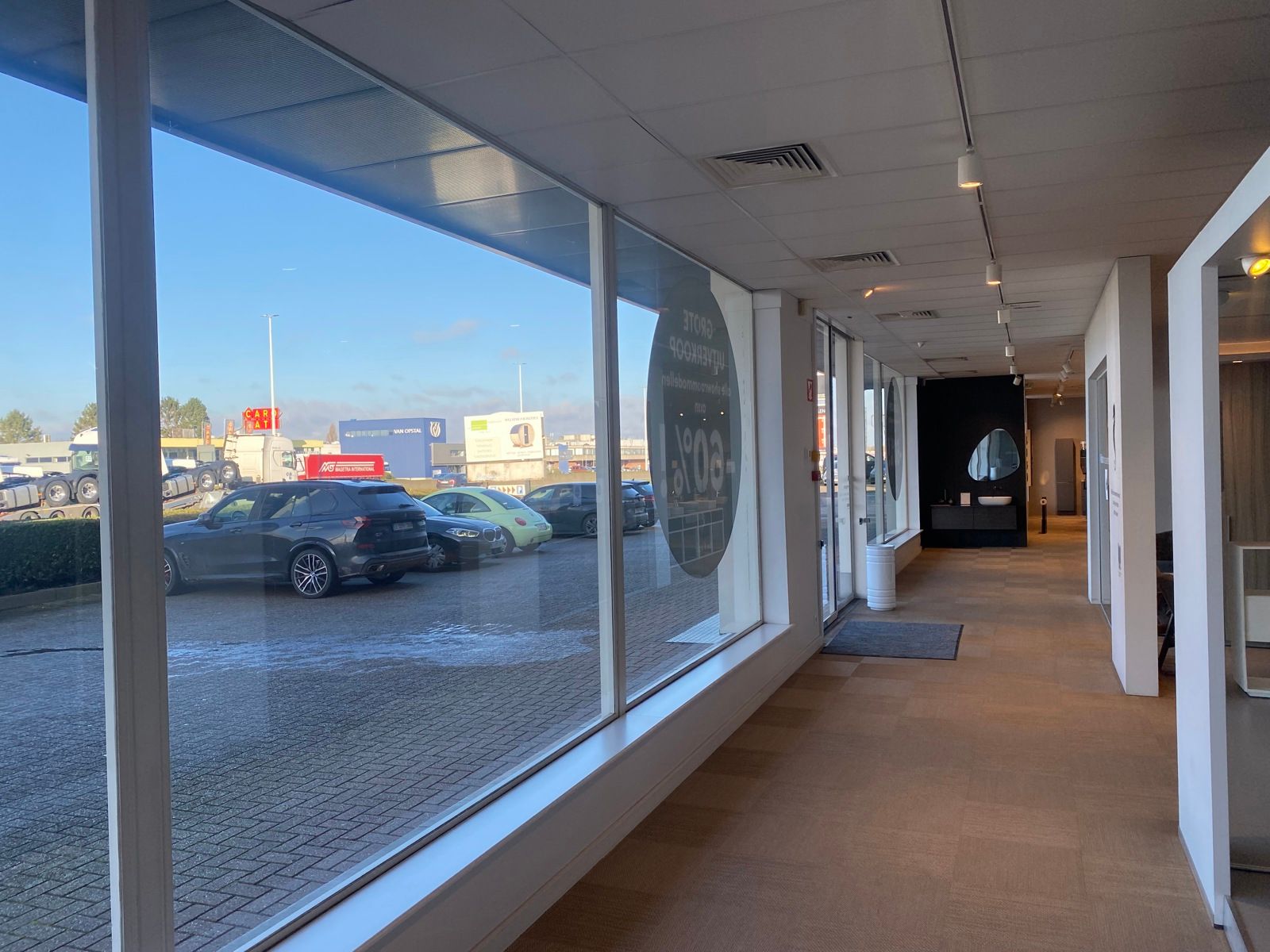 Te Huur: Toonzaal van ca. 2.054 m² op AAA-locatie foto 21