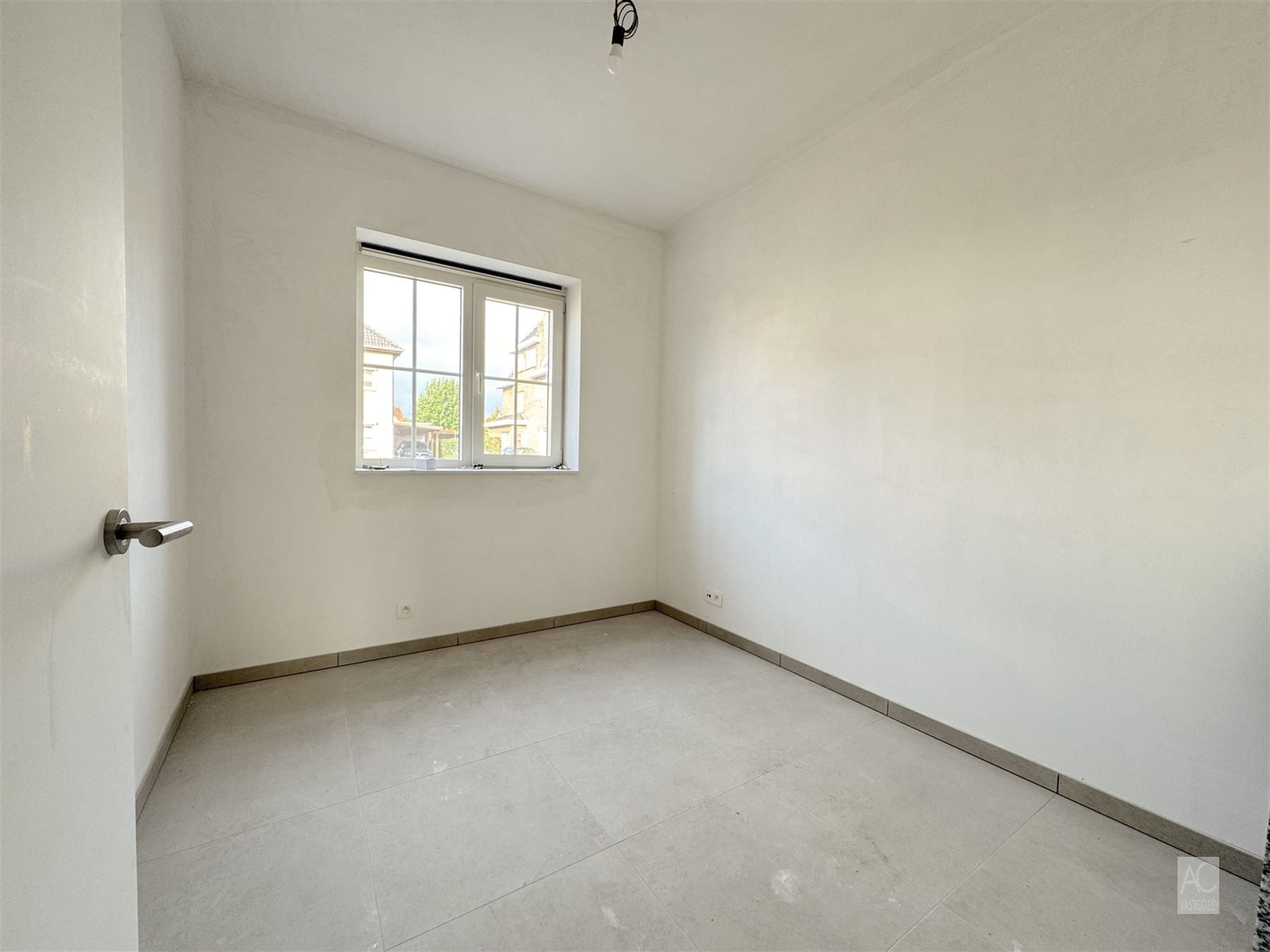 Appartement met terras en tuin foto 9