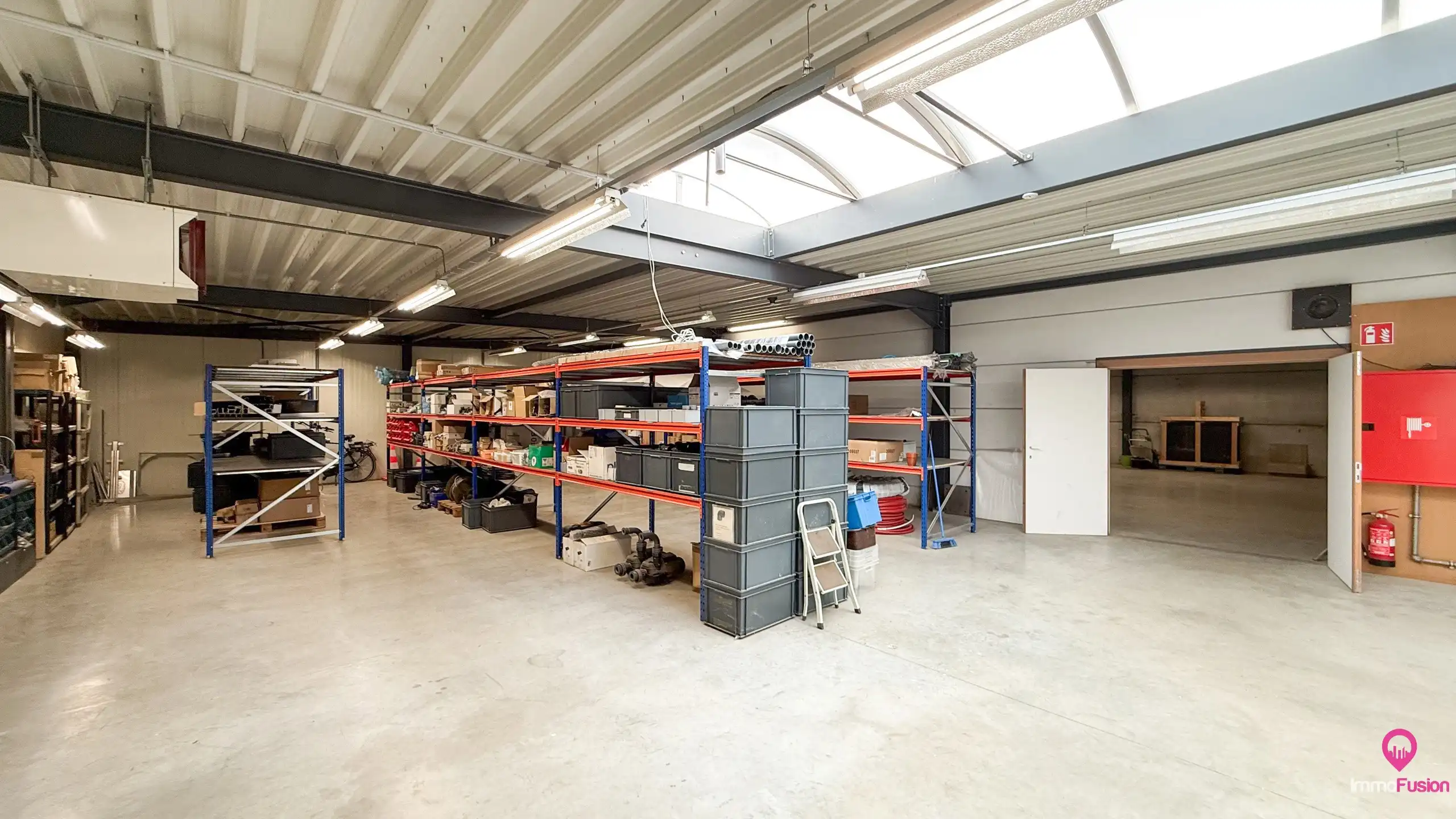 Veelzijdig industrieel pand met woonst en zonnepanelen! foto 29