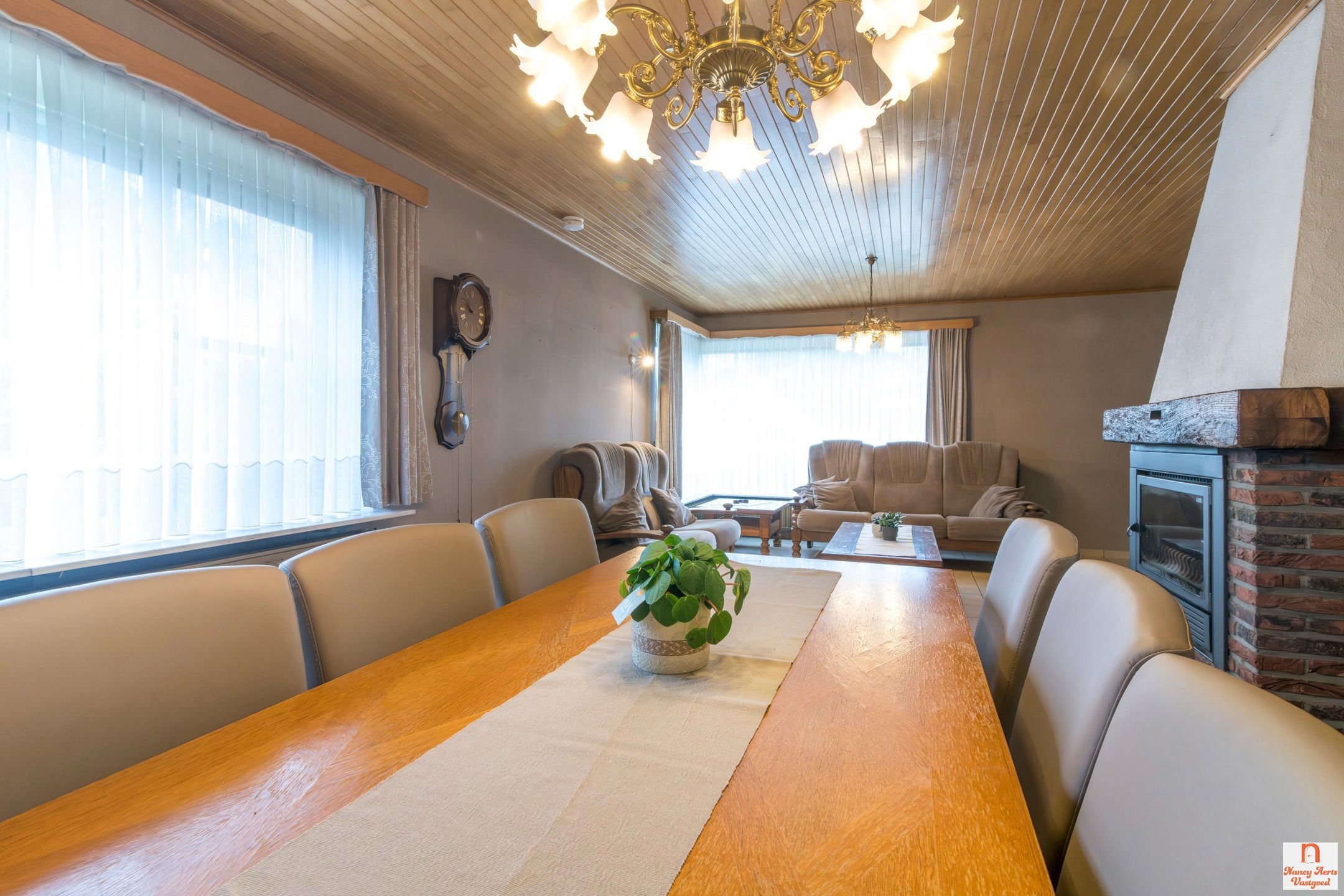 Split-level woning met grote tuin en vrij uitzicht foto 41