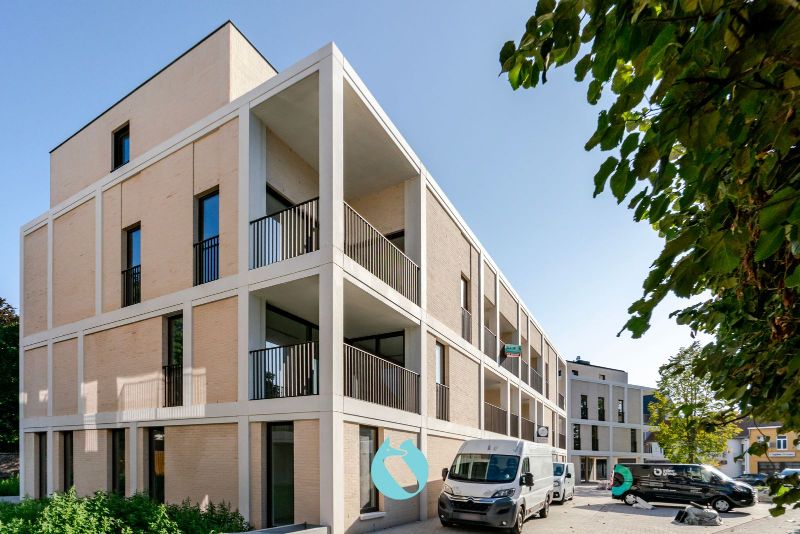 Green Square presenteert u 35 nieuwbouwappartementen en een winkelpand, letterlijk ónder de Kerktoren van Sleidinge. foto 7