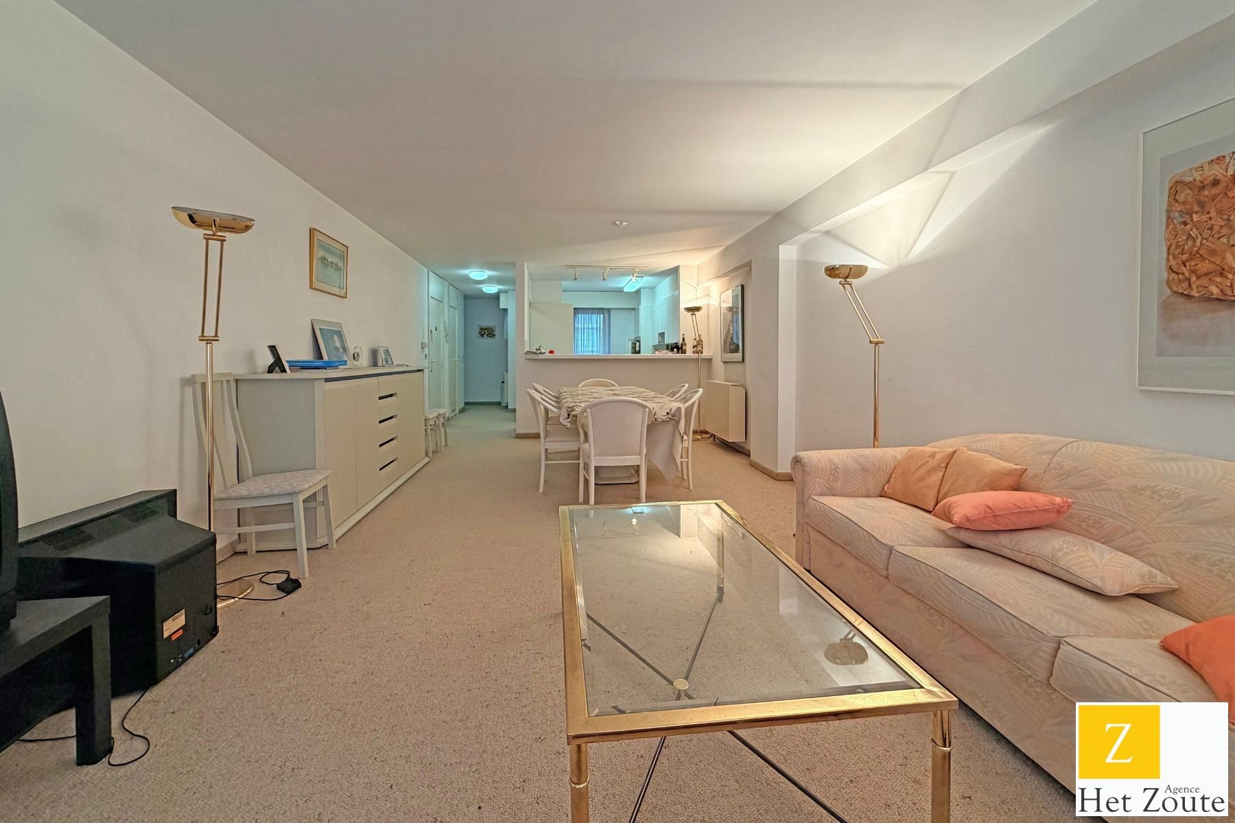 Te renoveren appartement op enkele passen van de Zeedijk foto 4