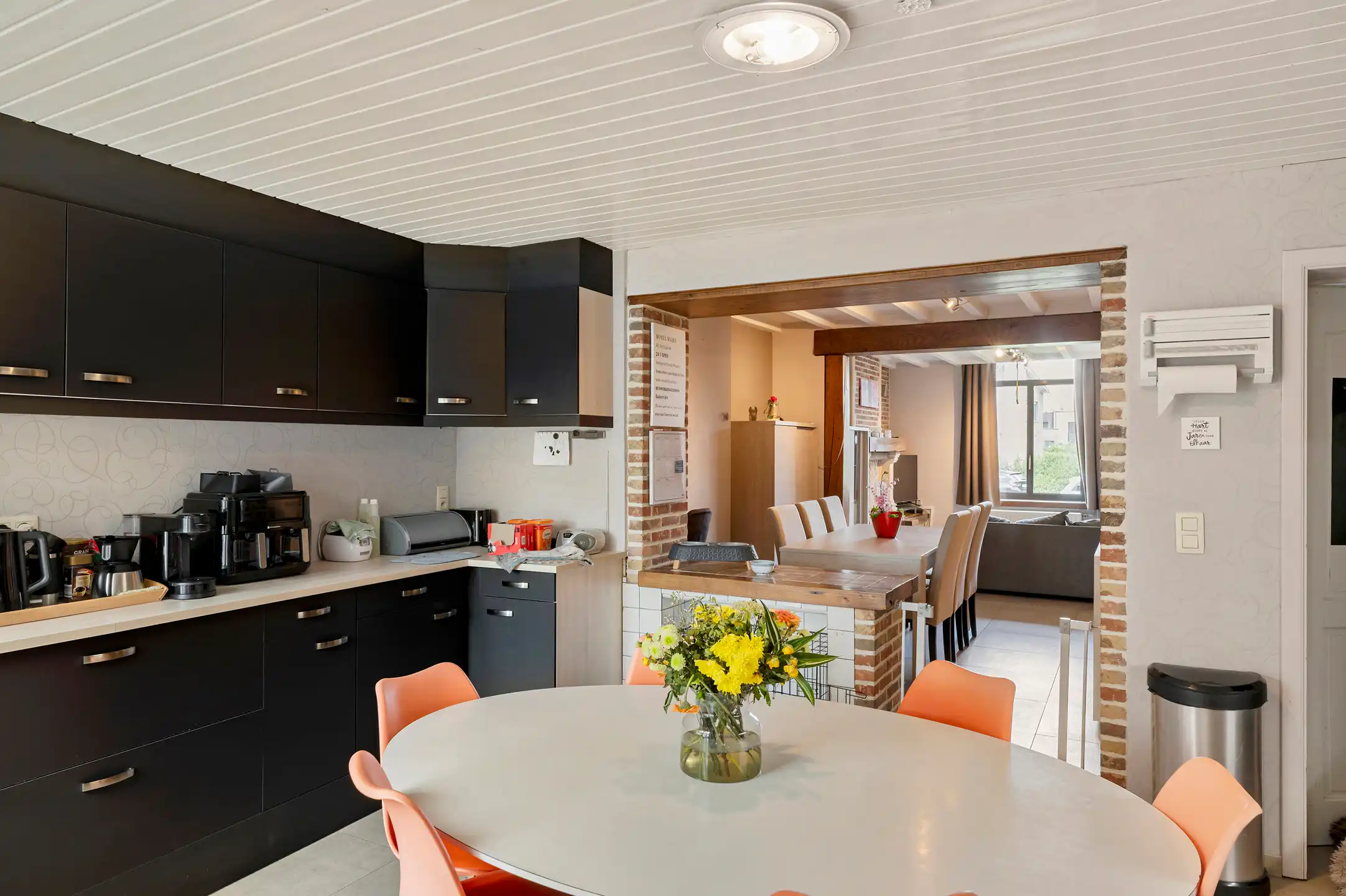 Doodlopend gelegen woning (189m²) met 4 slk’s en zuid gerichte tuin. foto 8