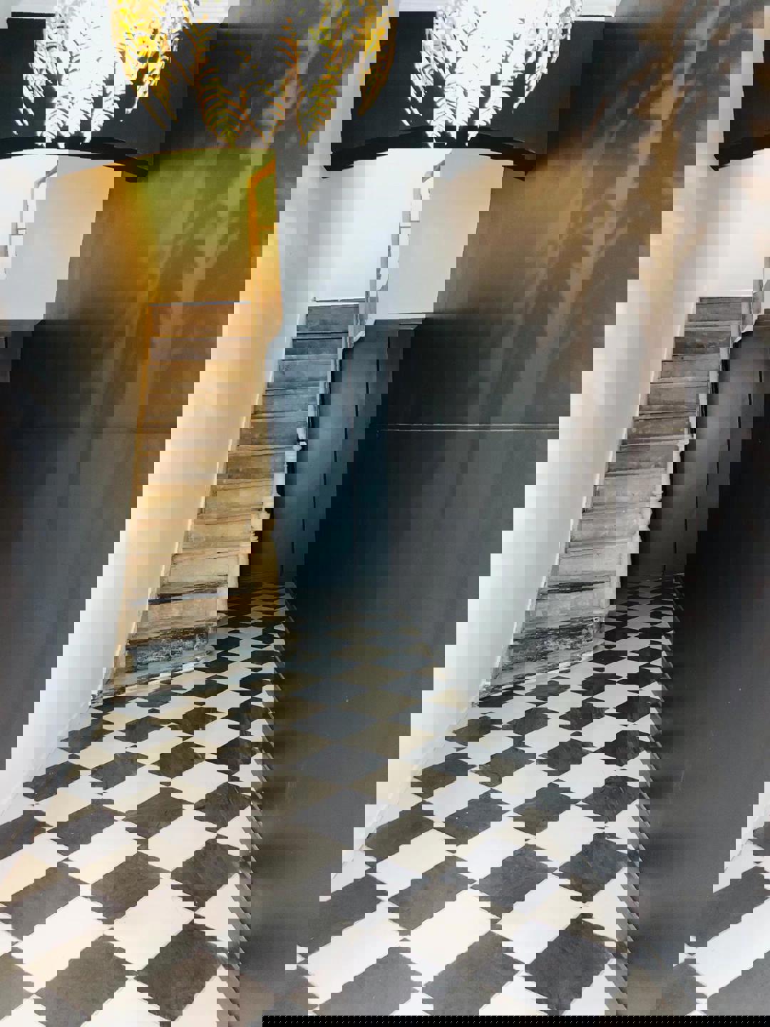stabiel verhuurde opbrengsteigendom met 3 appartementen foto 7