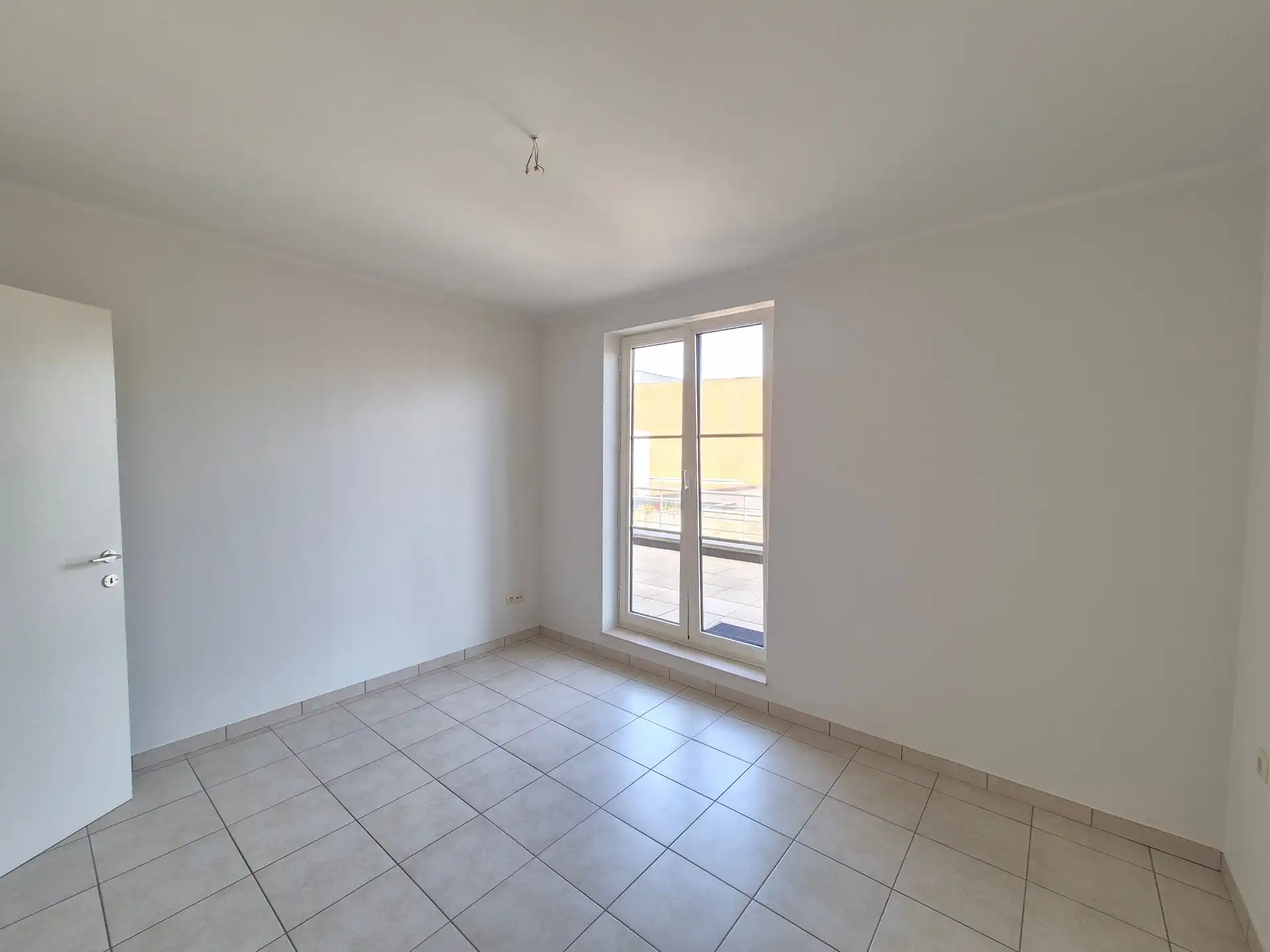Instapklaar appartement met 2 slaapkamers, terras en lift — centraal in Wetteren foto 10