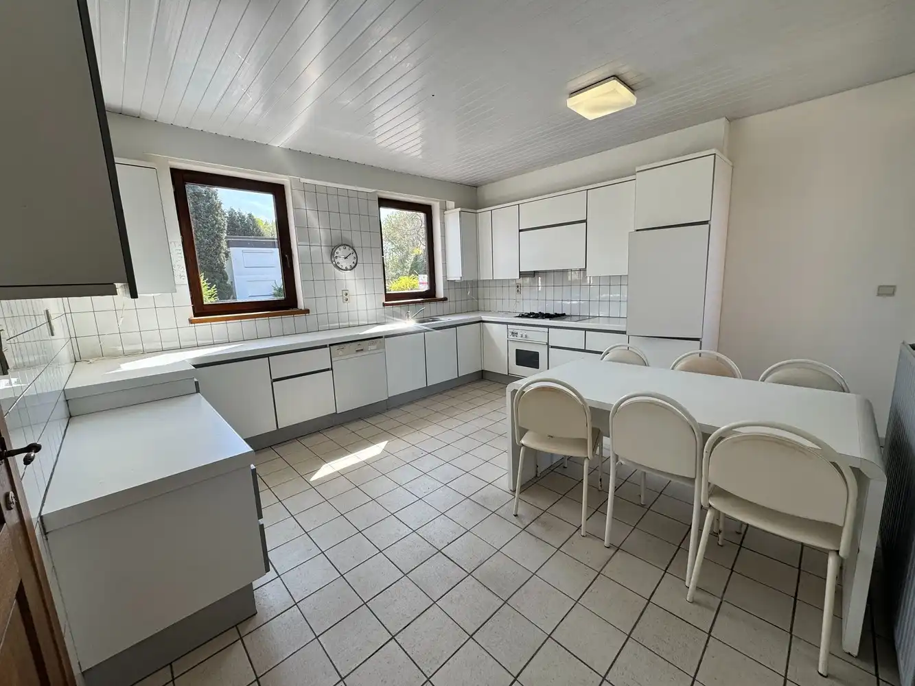 Woon- en handelsruimte op een strategische toplocatie in Zutendaal!🏡💼 foto 3