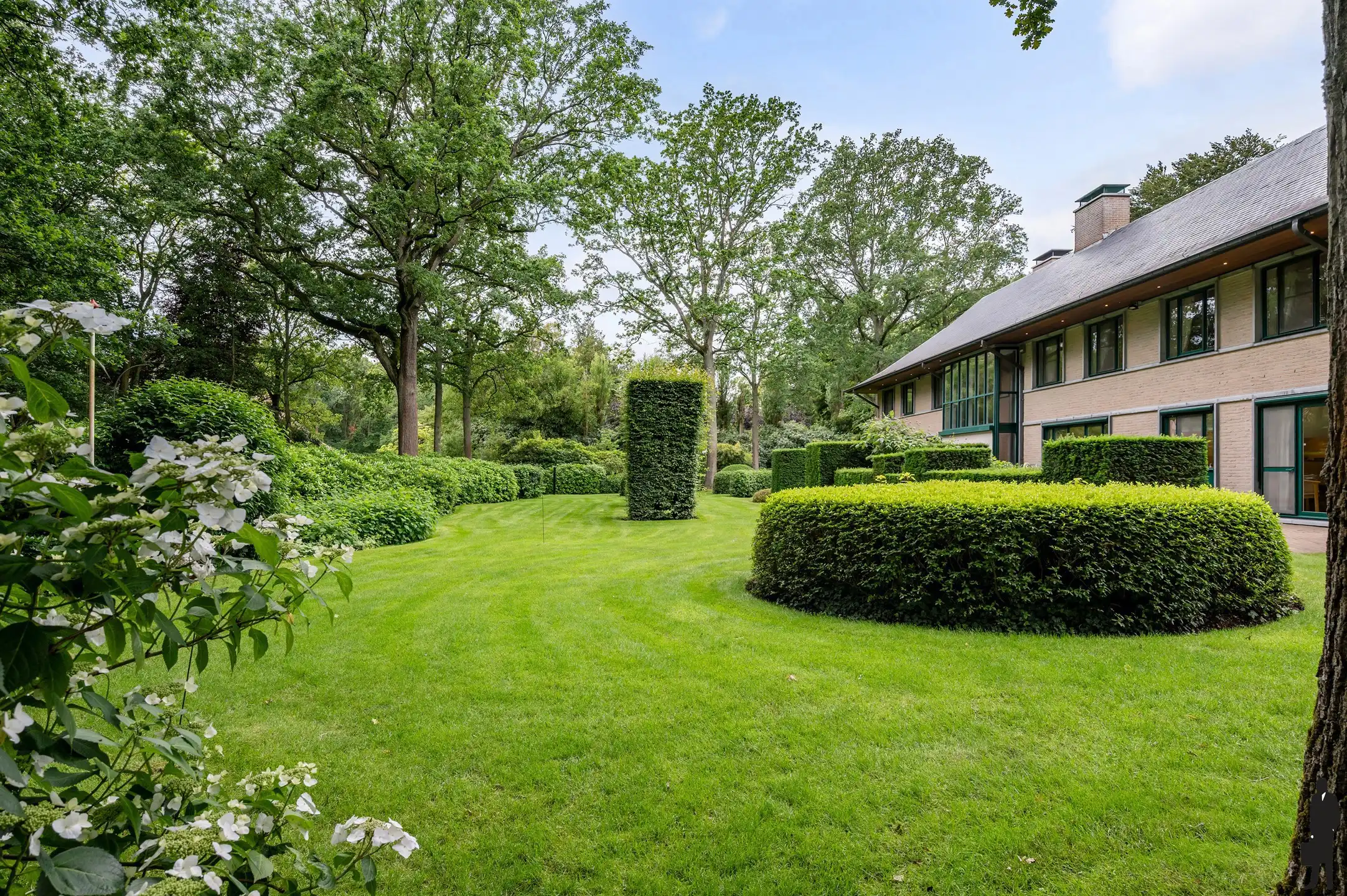 Exclusieve villa met parktuin in Vriesdonk, op ca. 6.411 m² foto 4