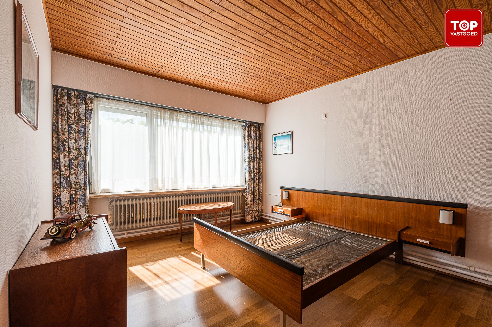 Te renoveren bungalow met enorm potentieel op een Toplocatie foto 10