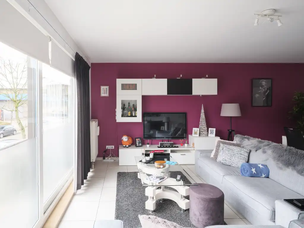 Gentbrugge - Licht op te frissen appartement met 2 slaapkamers en terras. foto 3