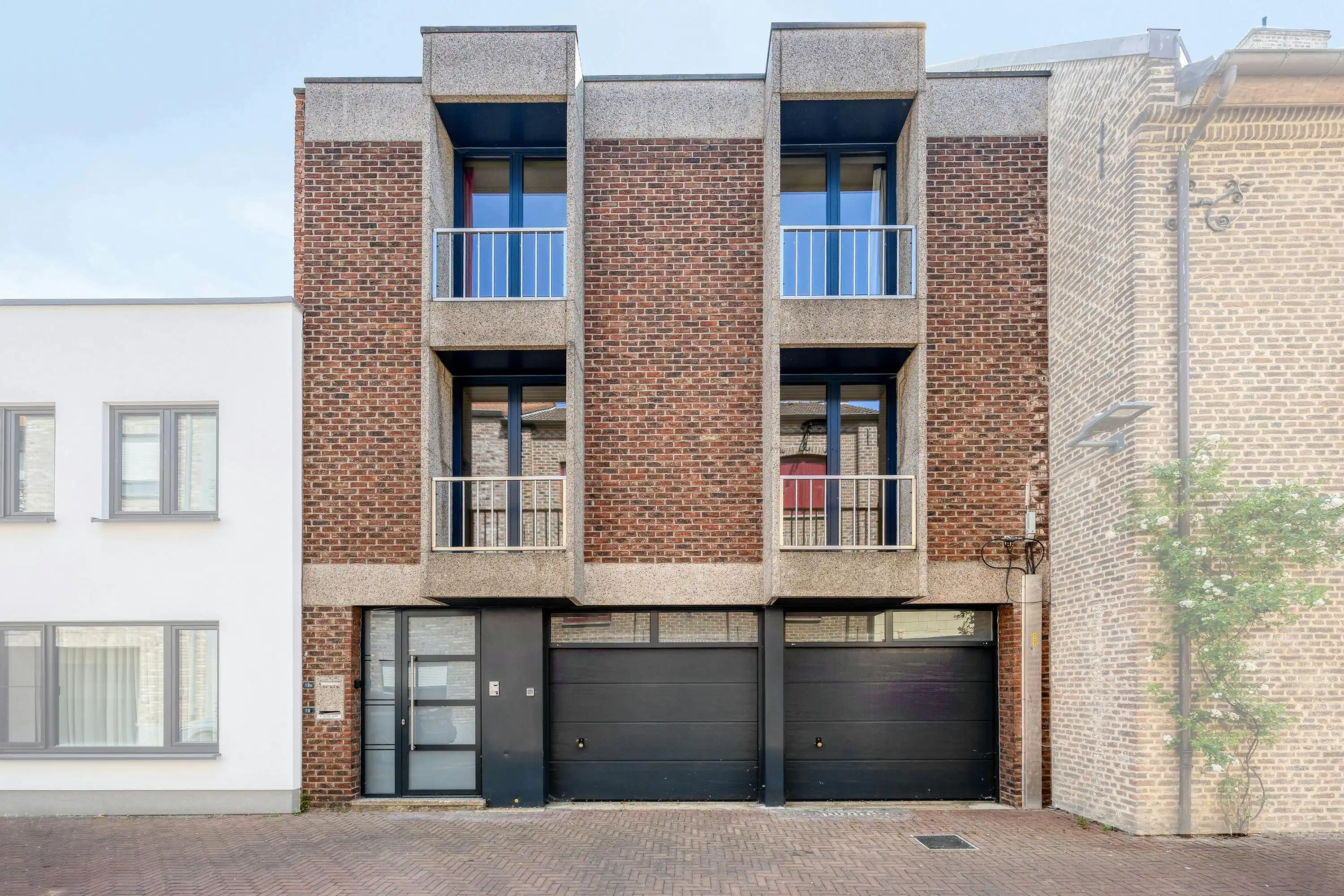 Kangoeroewoning met 4 slaapkamers te koop in centrum Maaseik foto 2