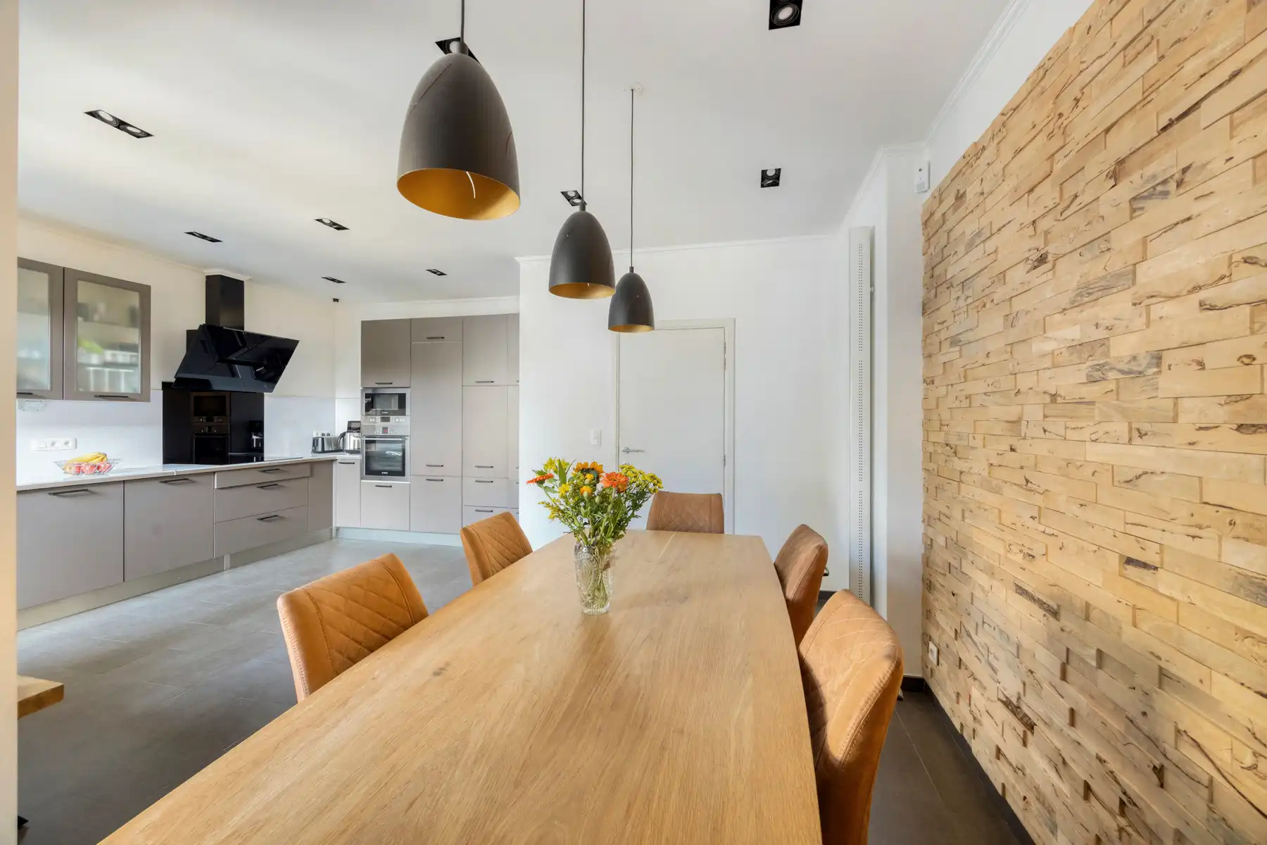 WSB-immo: instapklare woning met 4 slaapkamers en tuin foto 5