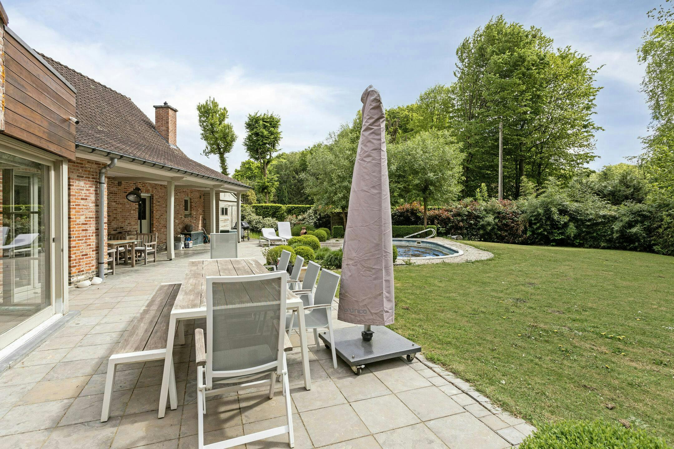 Prachtige villa op toplocatie in Bierghes. foto 23